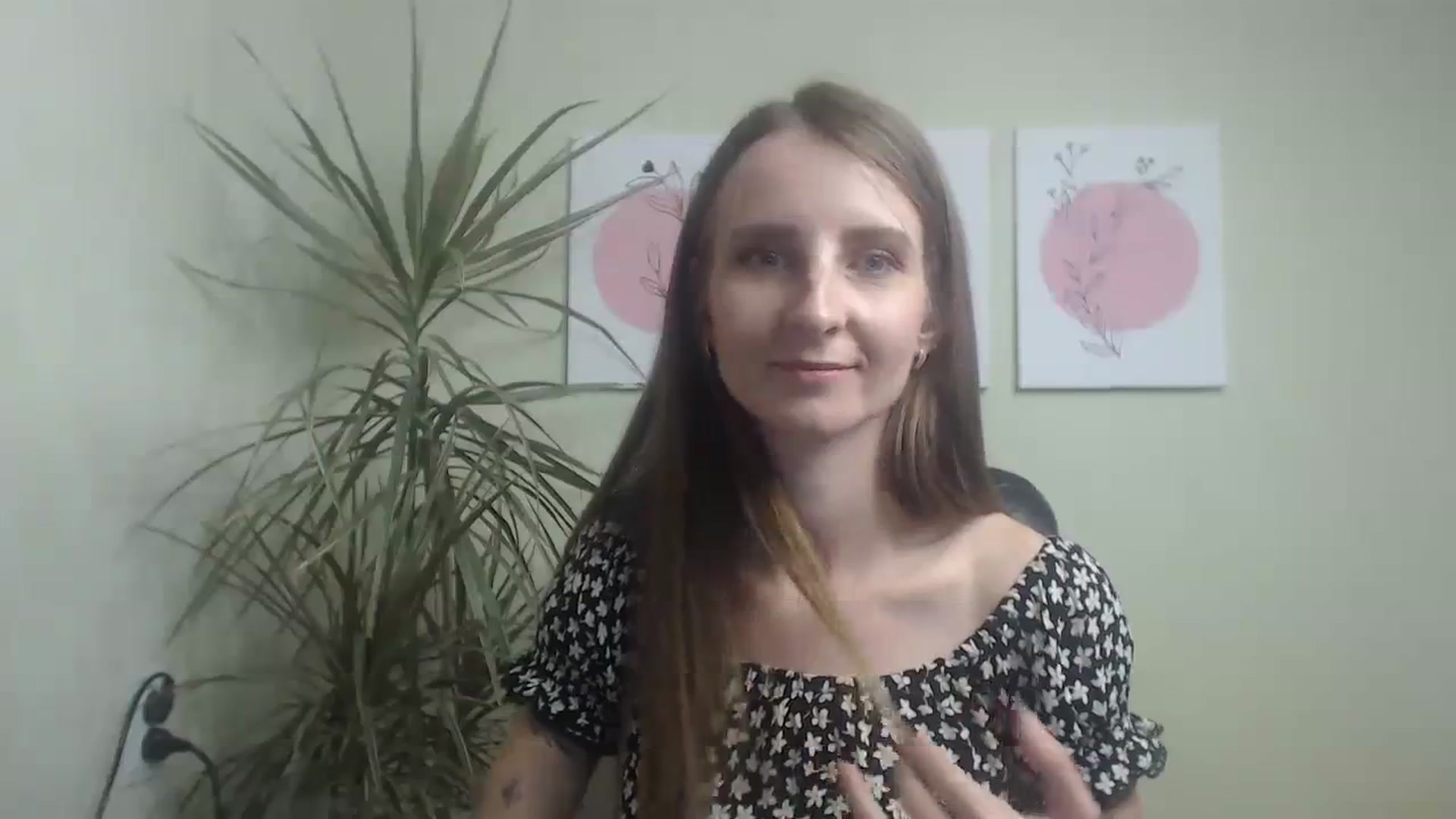 Gallery image thumbnail from ChristinaVi's myfreecams stream on, 10/31/2023, 12:14 image 17 of 20