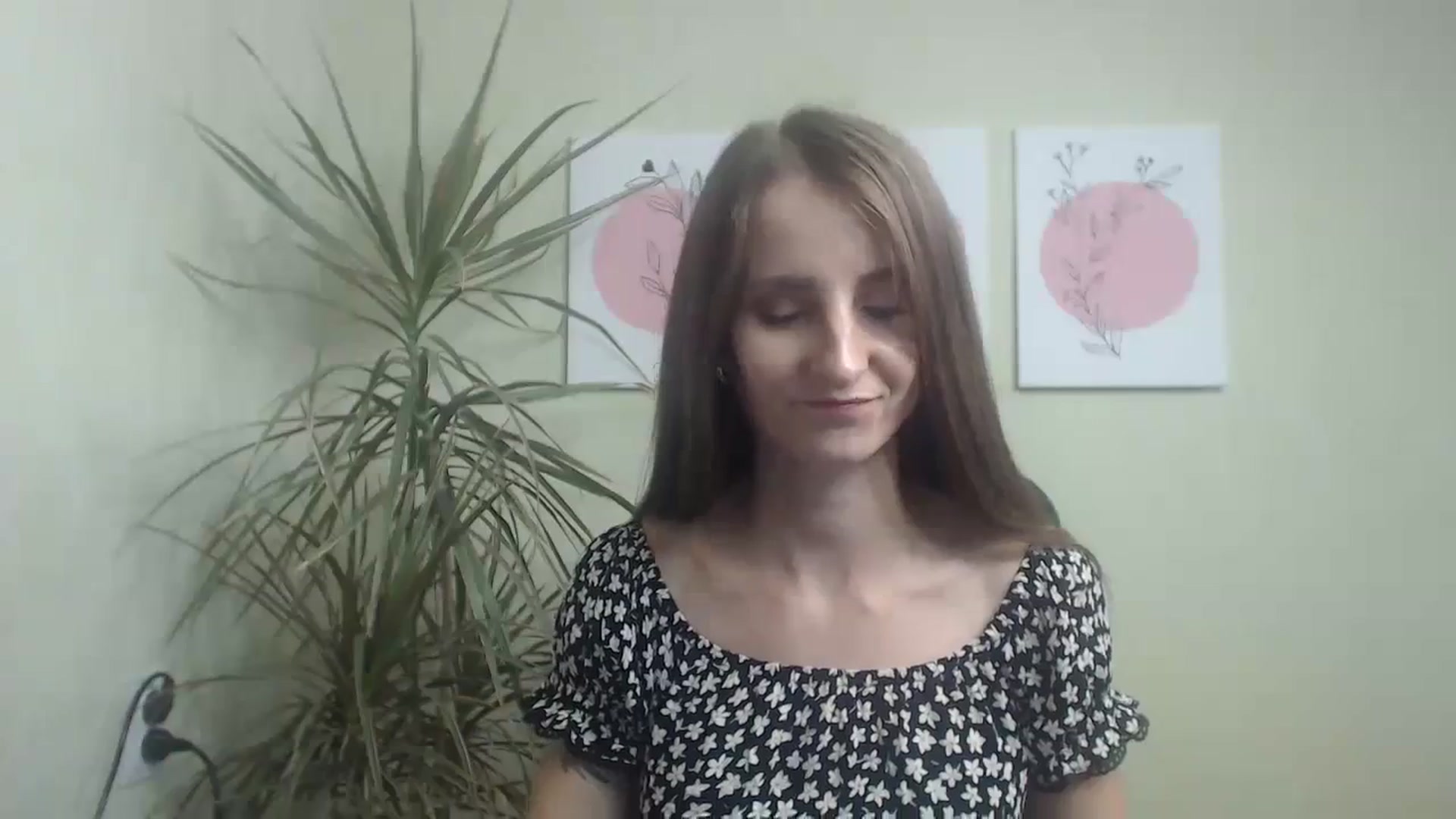 Gallery image thumbnail from ChristinaVi's myfreecams stream on, 10/31/2023, 12:14 image 11 of 20