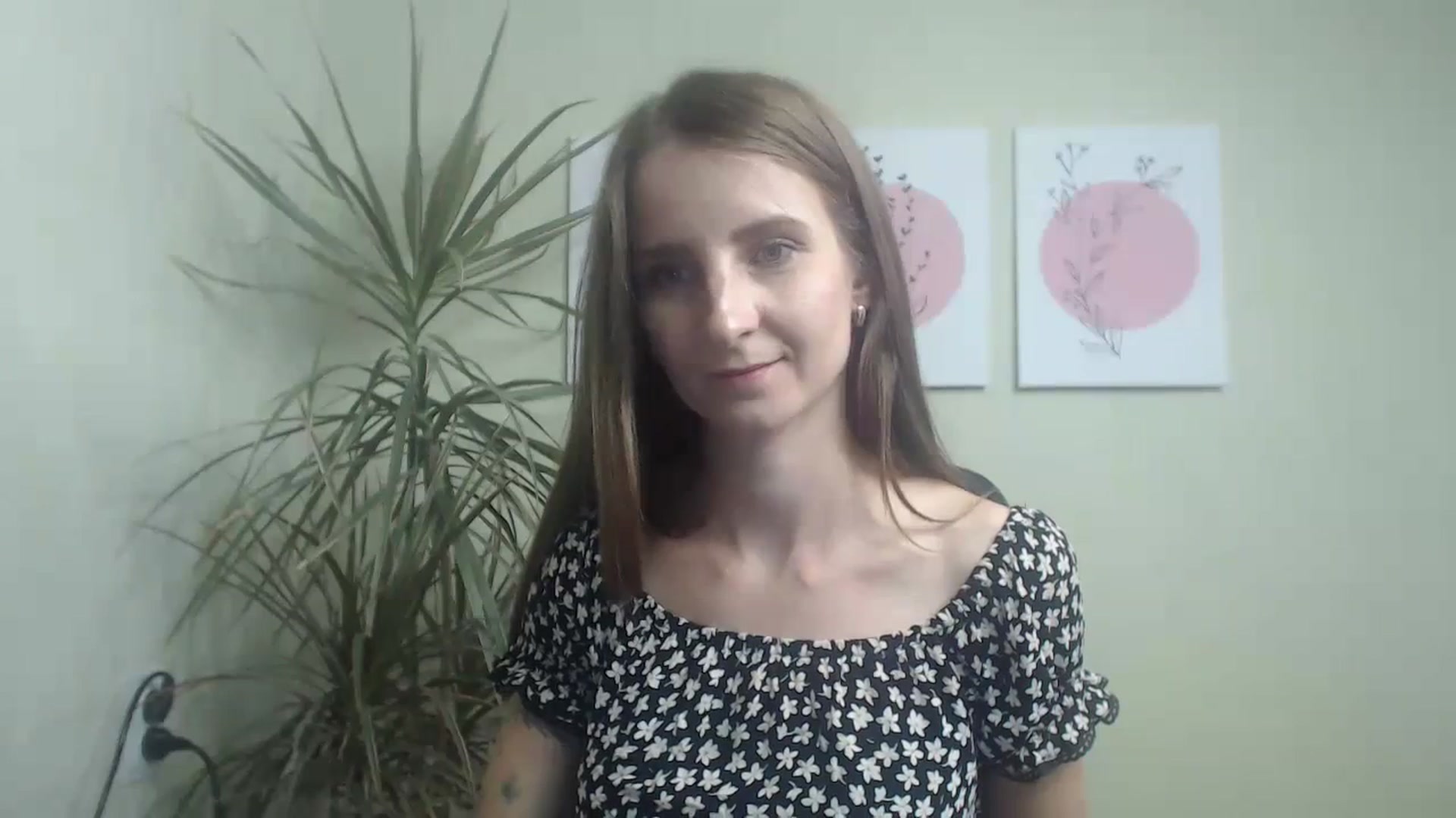 Gallery image thumbnail from ChristinaVi's myfreecams stream on, 10/31/2023, 12:14 image 2 of 20