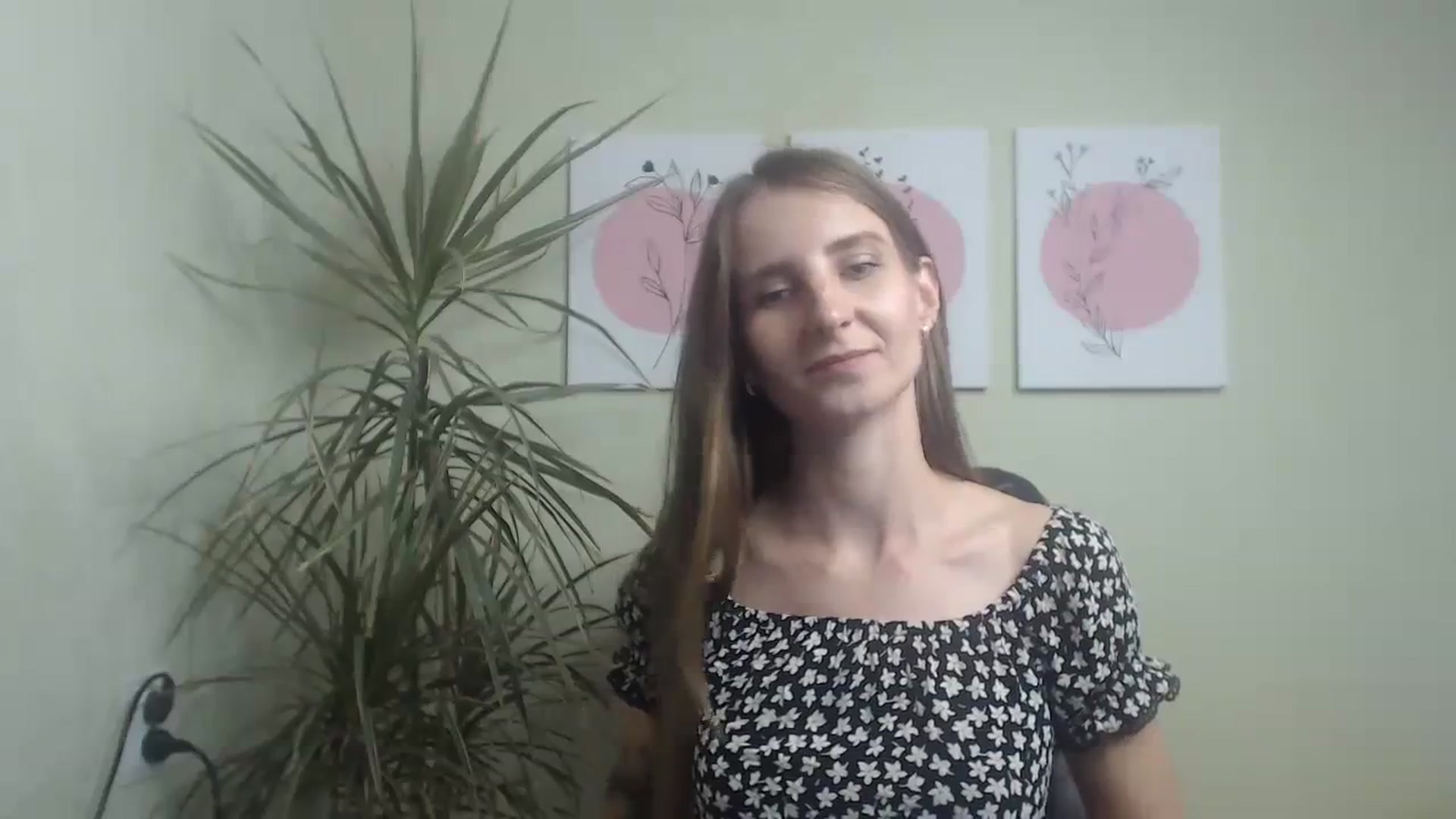 Gallery image thumbnail from ChristinaVi's myfreecams stream on, 10/31/2023, 12:14 image 14 of 20