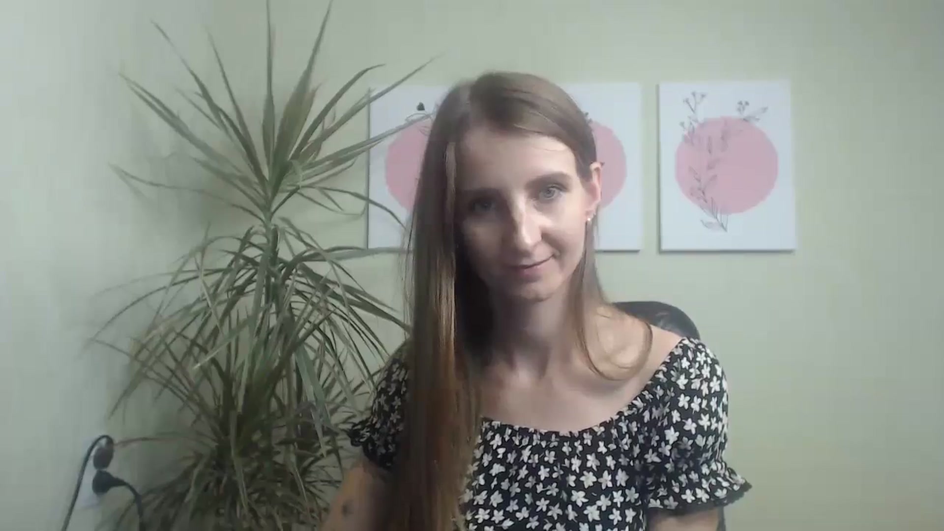 Gallery image thumbnail from ChristinaVi's myfreecams stream on, 10/31/2023, 12:39 image 9 of 20