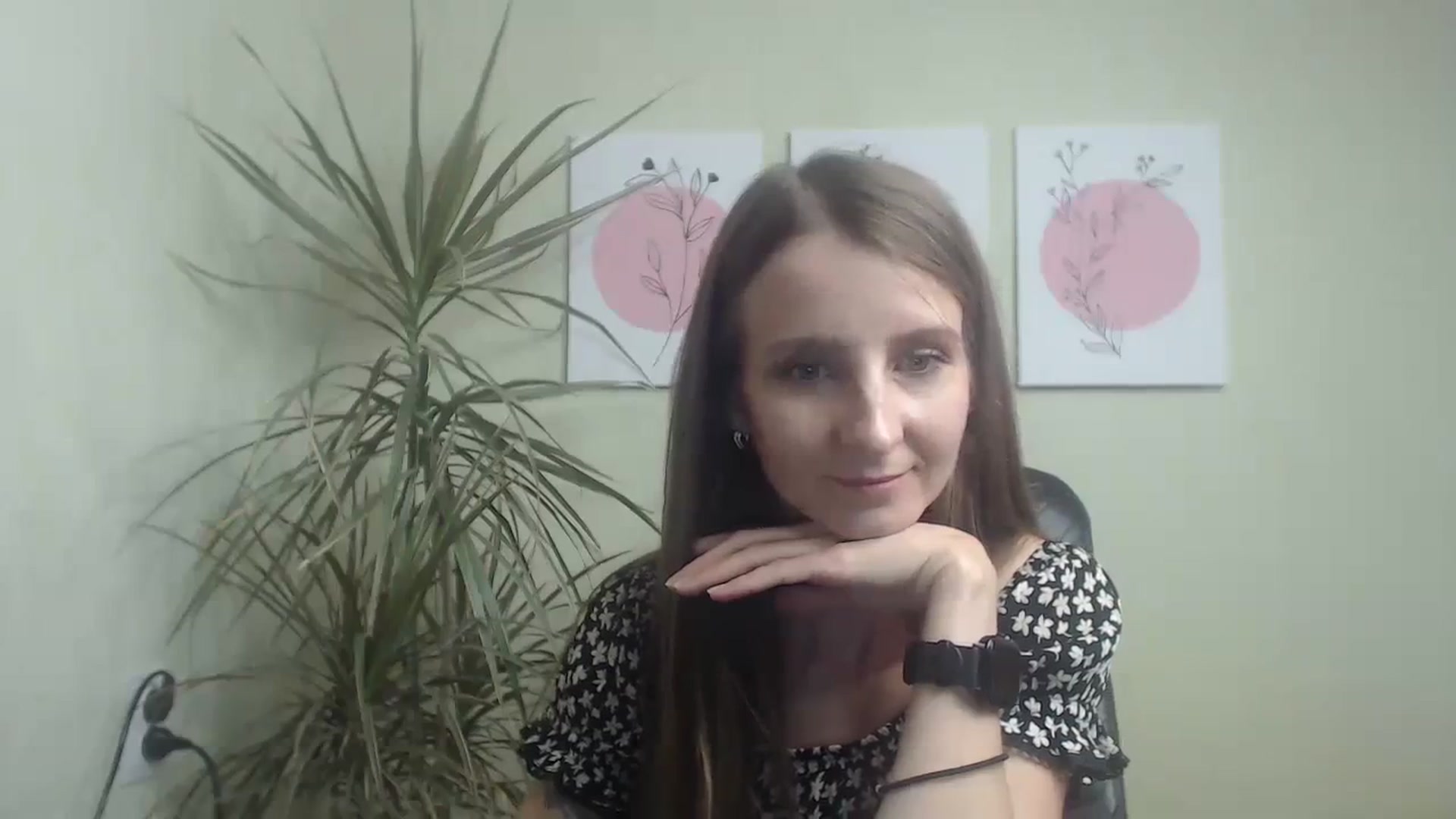 Gallery image thumbnail from ChristinaVi's myfreecams stream on, 10/31/2023, 12:39 image 4 of 20