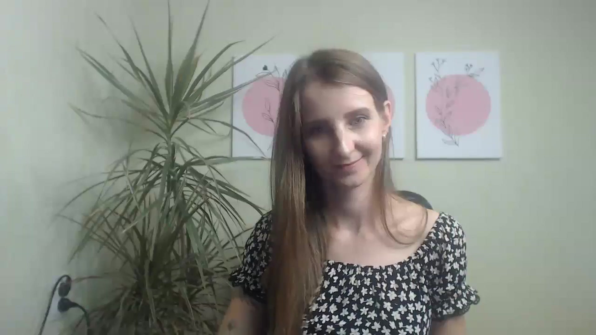 Gallery image thumbnail from ChristinaVi's myfreecams stream on, 10/31/2023, 12:39 image 13 of 20