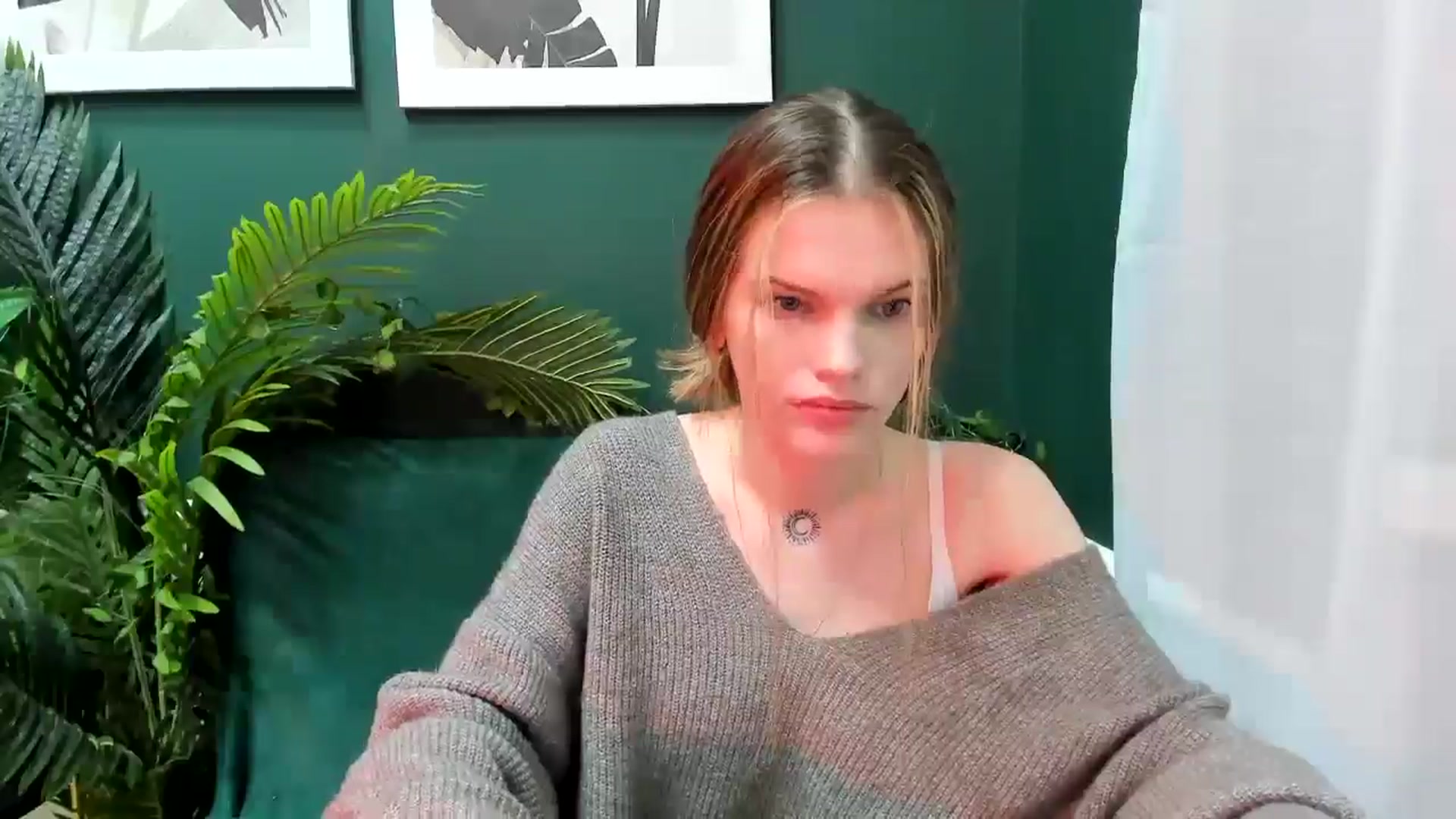 Gallery image thumbnail from ChristinaWave's myfreecams stream on, 12/12/2025, 10:43 image 10 of 20