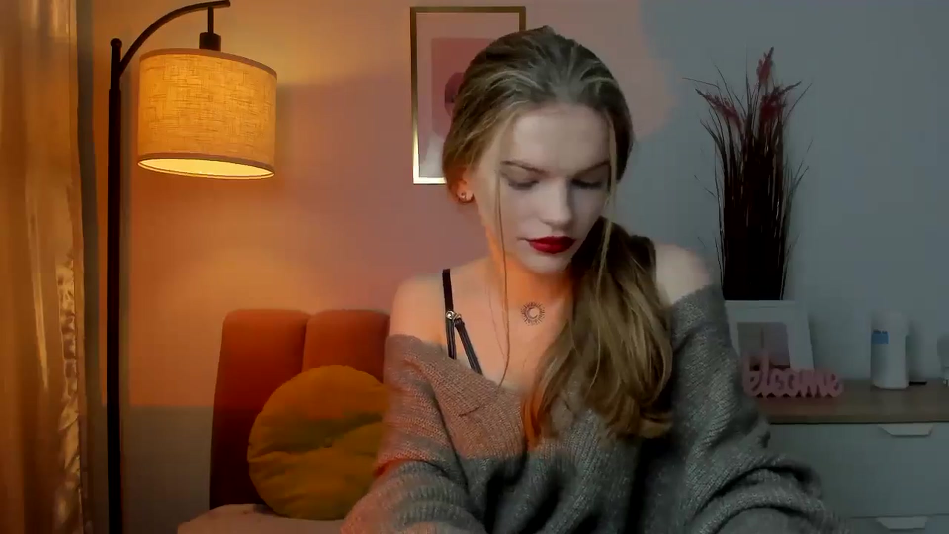 Gallery image thumbnail from ChristinaWave's myfreecams stream on, 12/13/2025, 11:27 image 3 of 20
