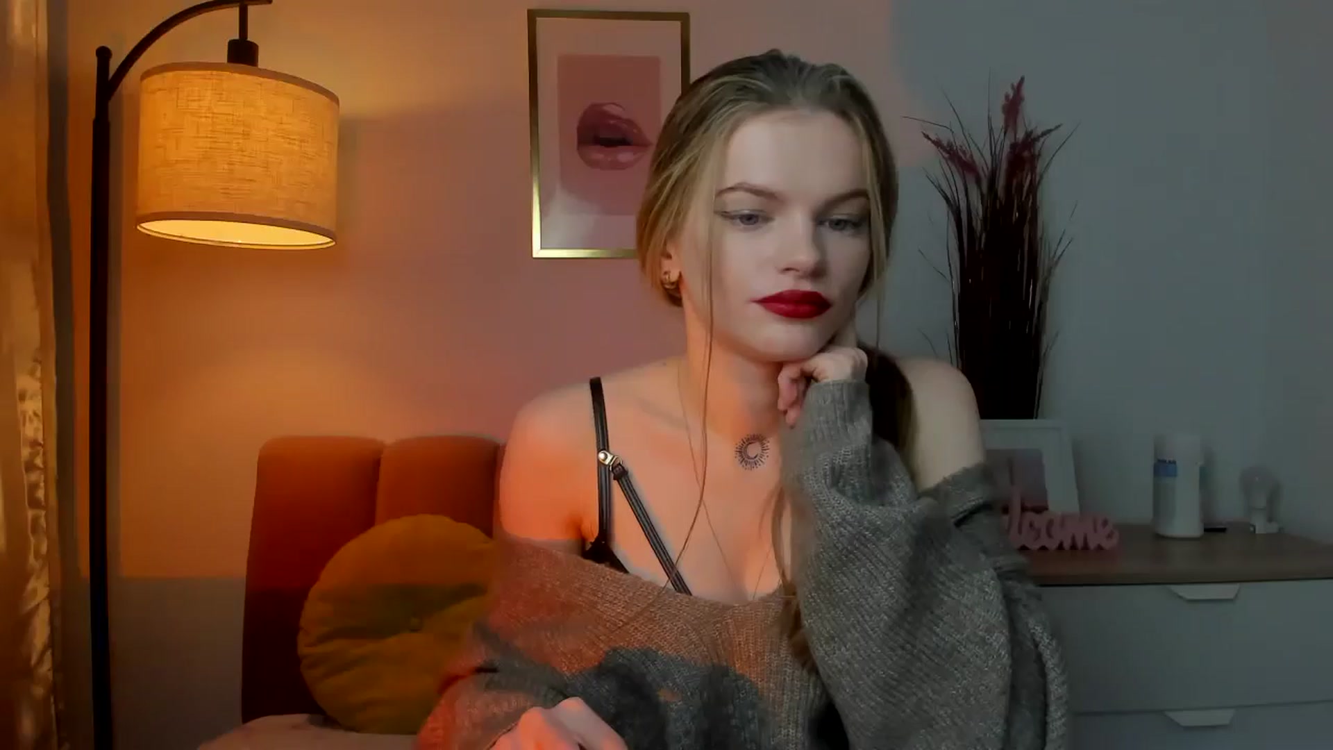 Gallery image thumbnail from ChristinaWave's myfreecams stream on, 12/13/2025, 11:27 image 13 of 20
