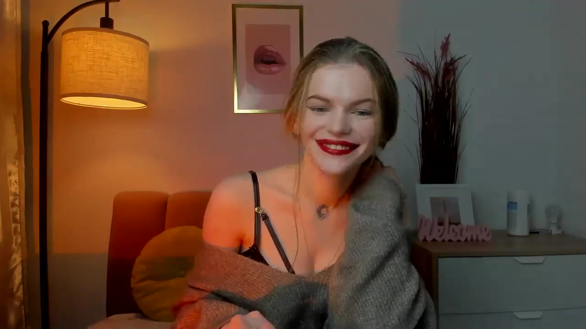 Gallery image thumbnail from ChristinaWave's myfreecams stream on, 12/13/2025, 11:27 image 12 of 20