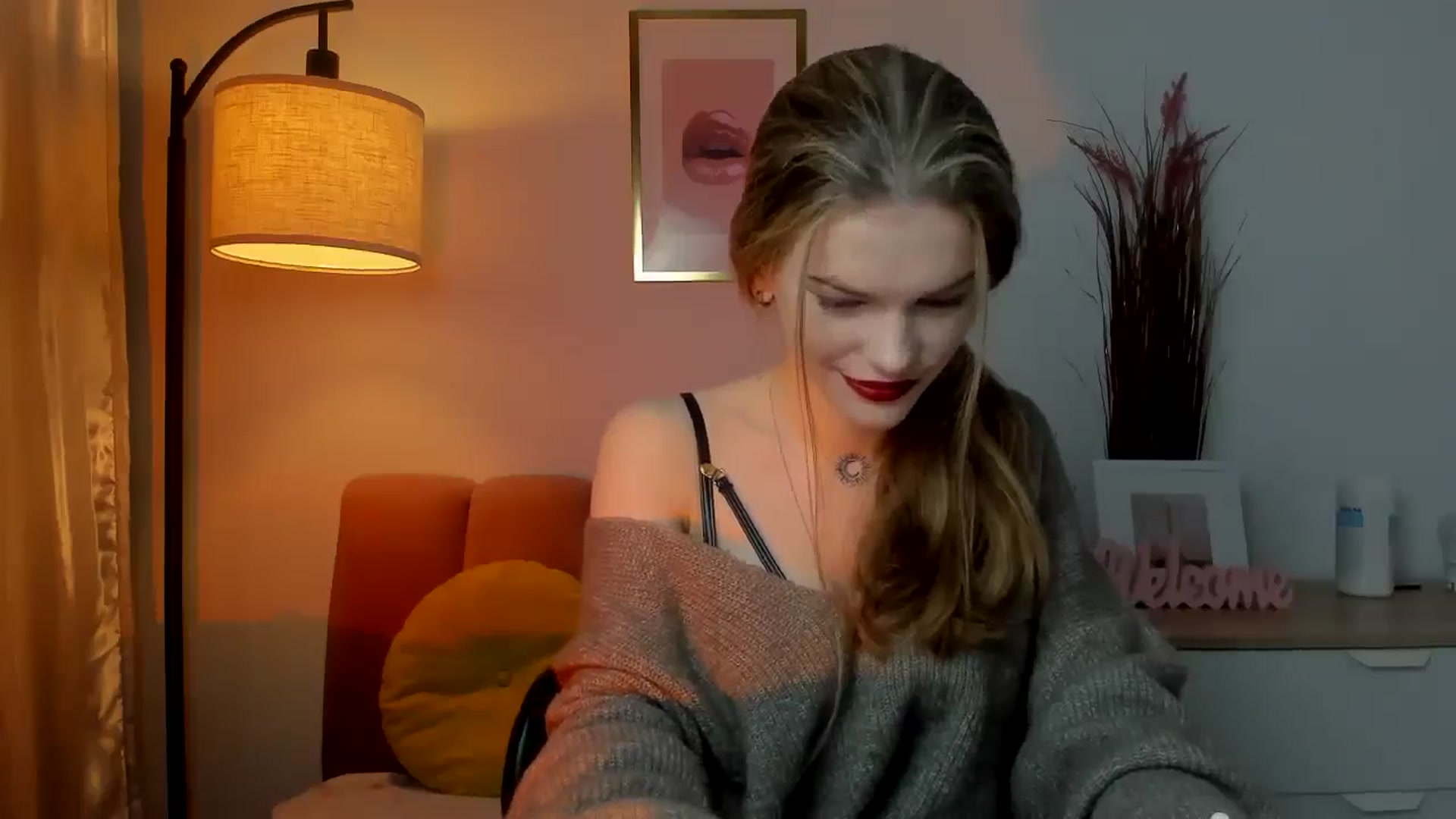 Gallery image thumbnail from ChristinaWave's myfreecams stream on, 12/13/2025, 11:27 image 2 of 20