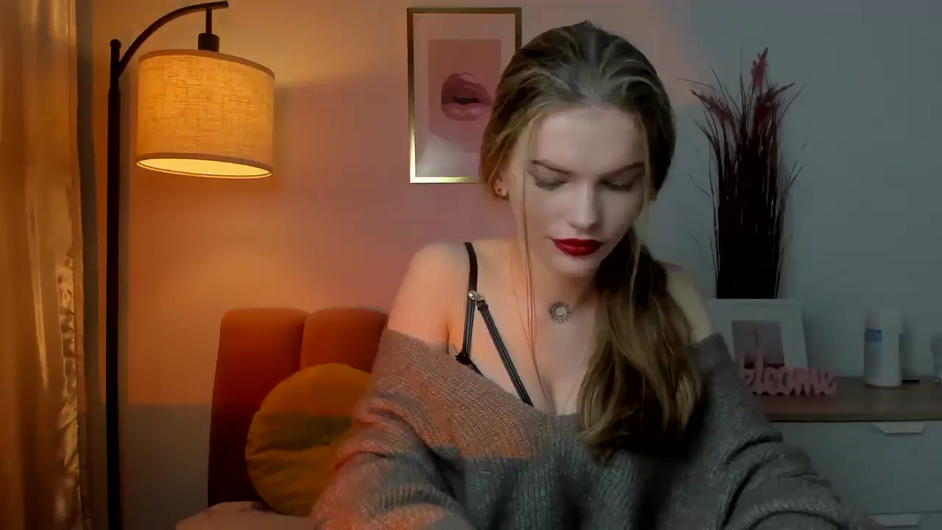 Gallery image thumbnail from ChristinaWave's myfreecams stream on, 12/13/2025, 11:27 image 8 of 20