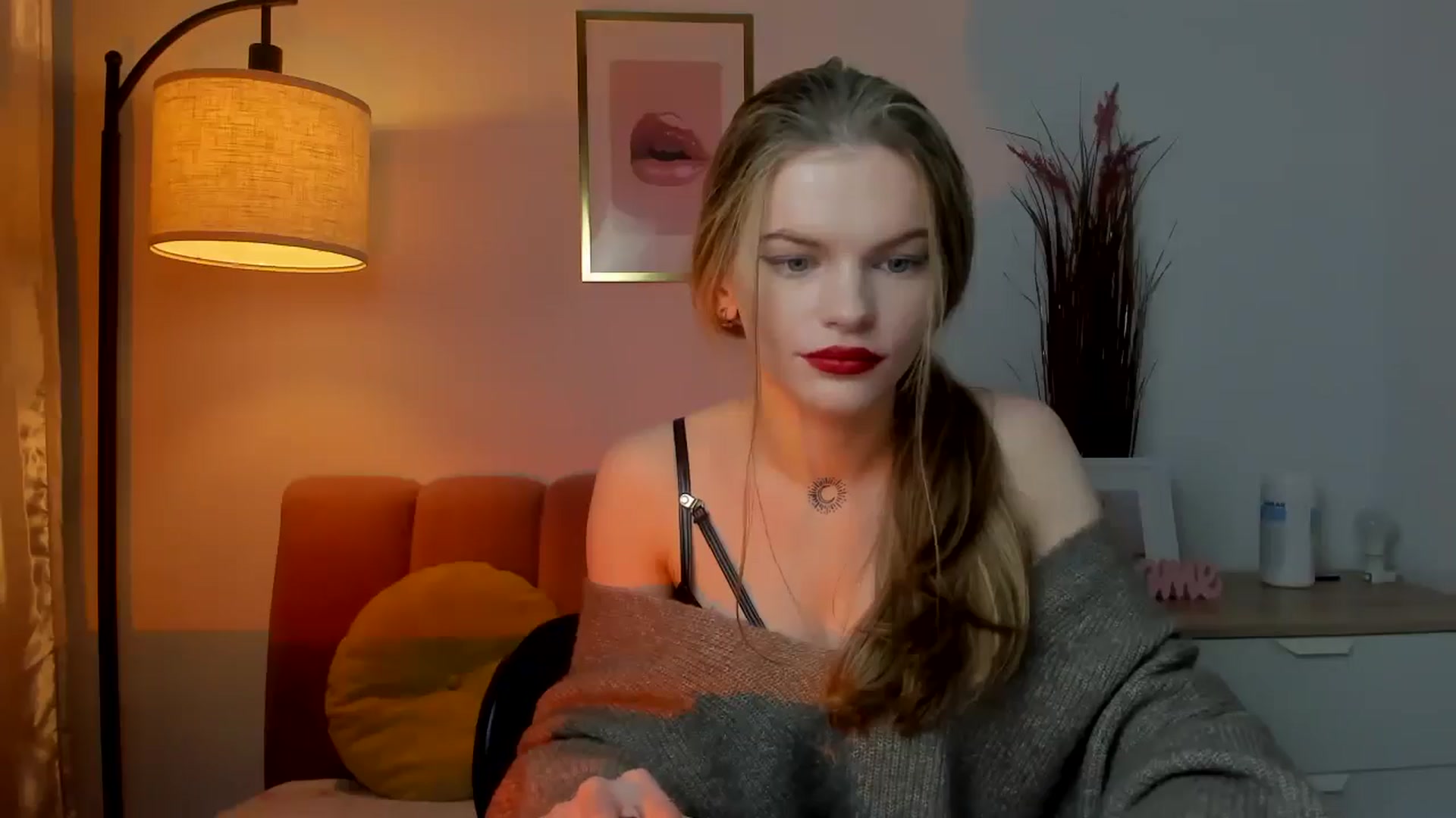 Gallery image thumbnail from ChristinaWave's myfreecams stream on, 12/13/2025, 11:27 image 15 of 20
