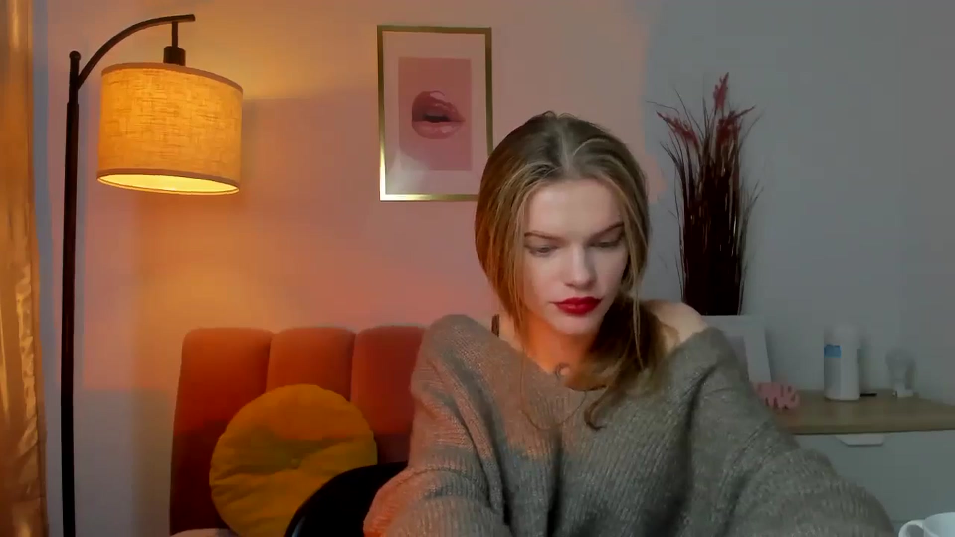 Gallery image thumbnail from ChristinaWave's myfreecams stream on, 12/13/2025, 15:32 image 4 of 20