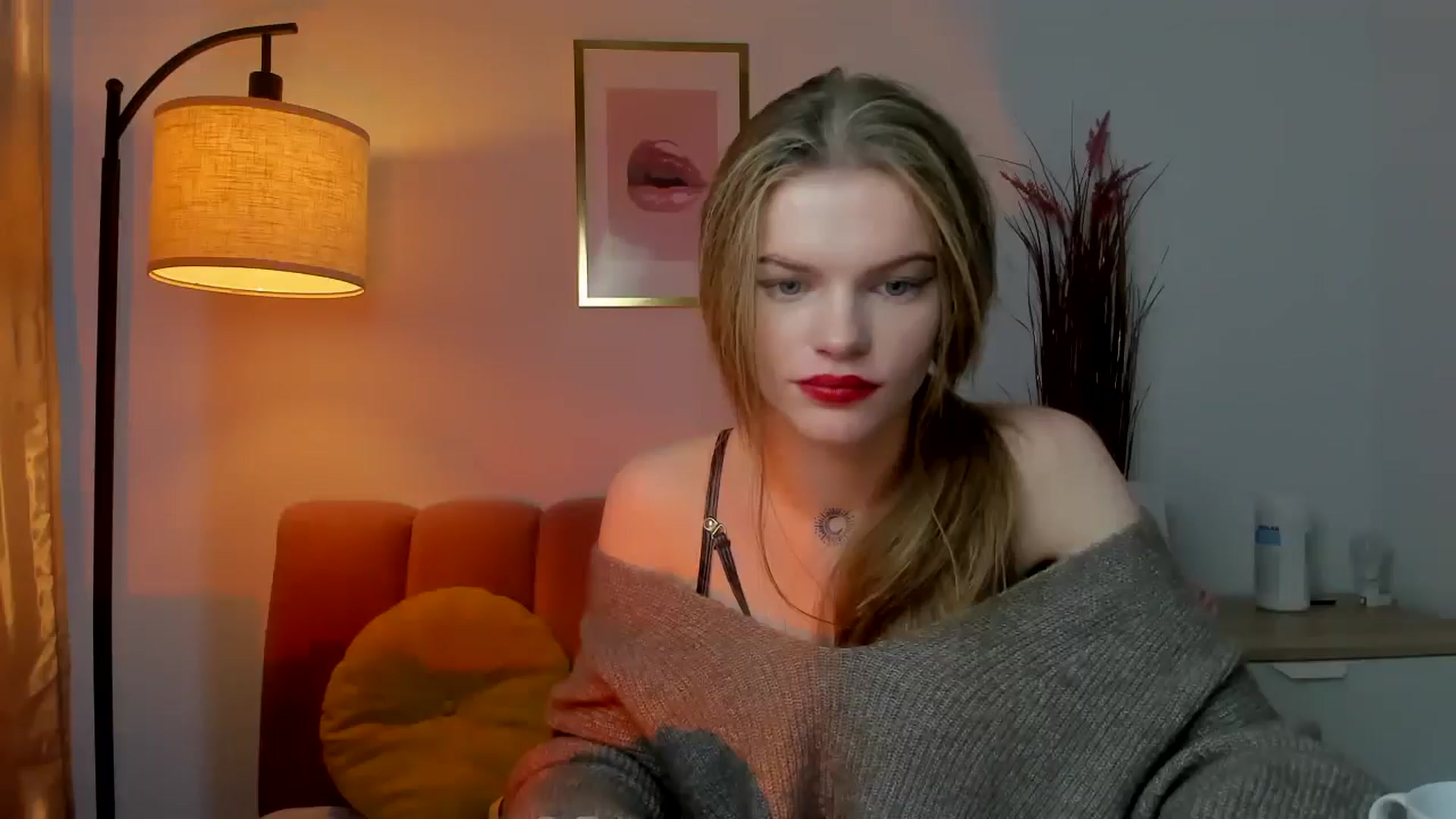 Gallery image thumbnail from ChristinaWave's myfreecams stream on, 12/13/2025, 15:32 image 9 of 20