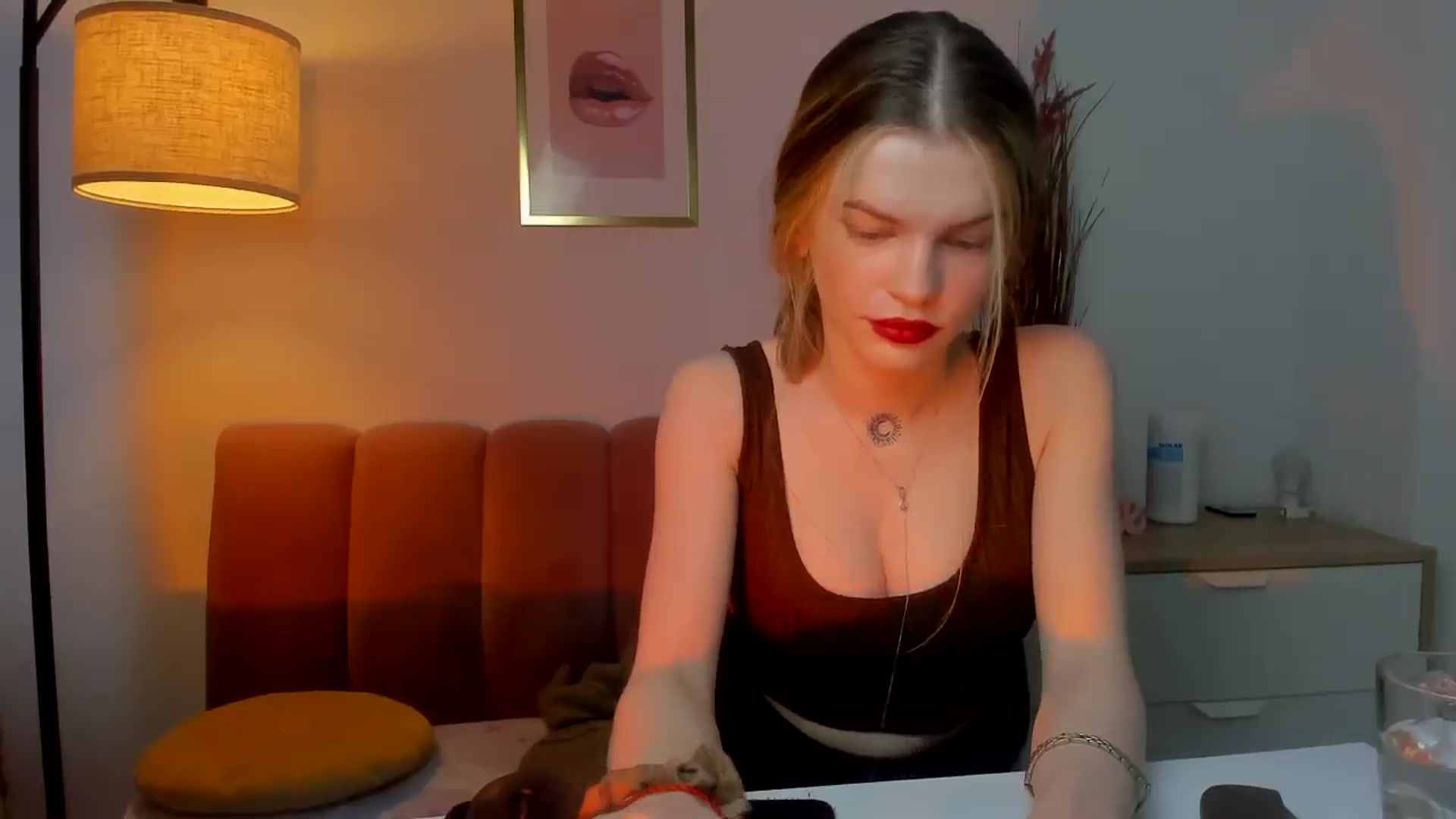 Gallery image thumbnail from ChristinaWave's myfreecams stream on, 12/14/2025, 09:42 image 5 of 20