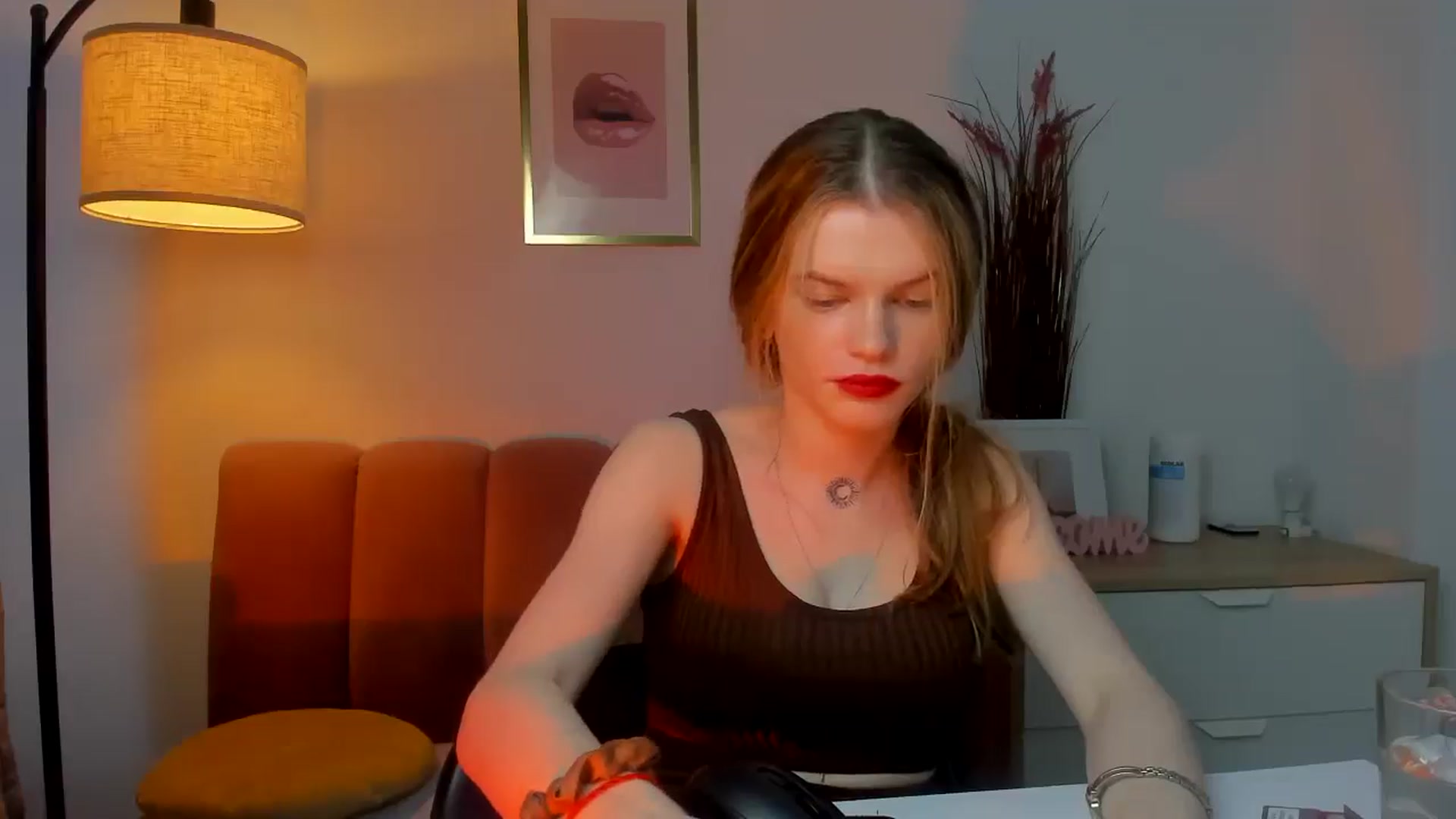 Gallery image thumbnail from ChristinaWave's myfreecams stream on, 12/14/2025, 12:14 image 10 of 20