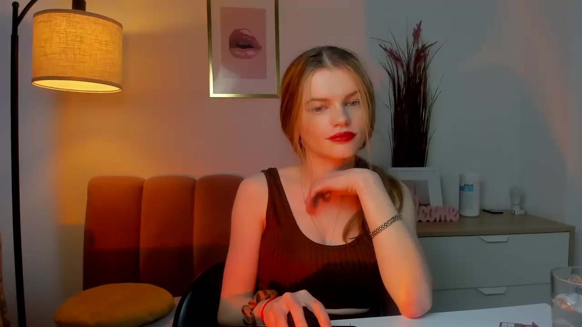 Gallery image thumbnail from ChristinaWave's myfreecams stream on, 12/14/2025, 12:14 image 2 of 20