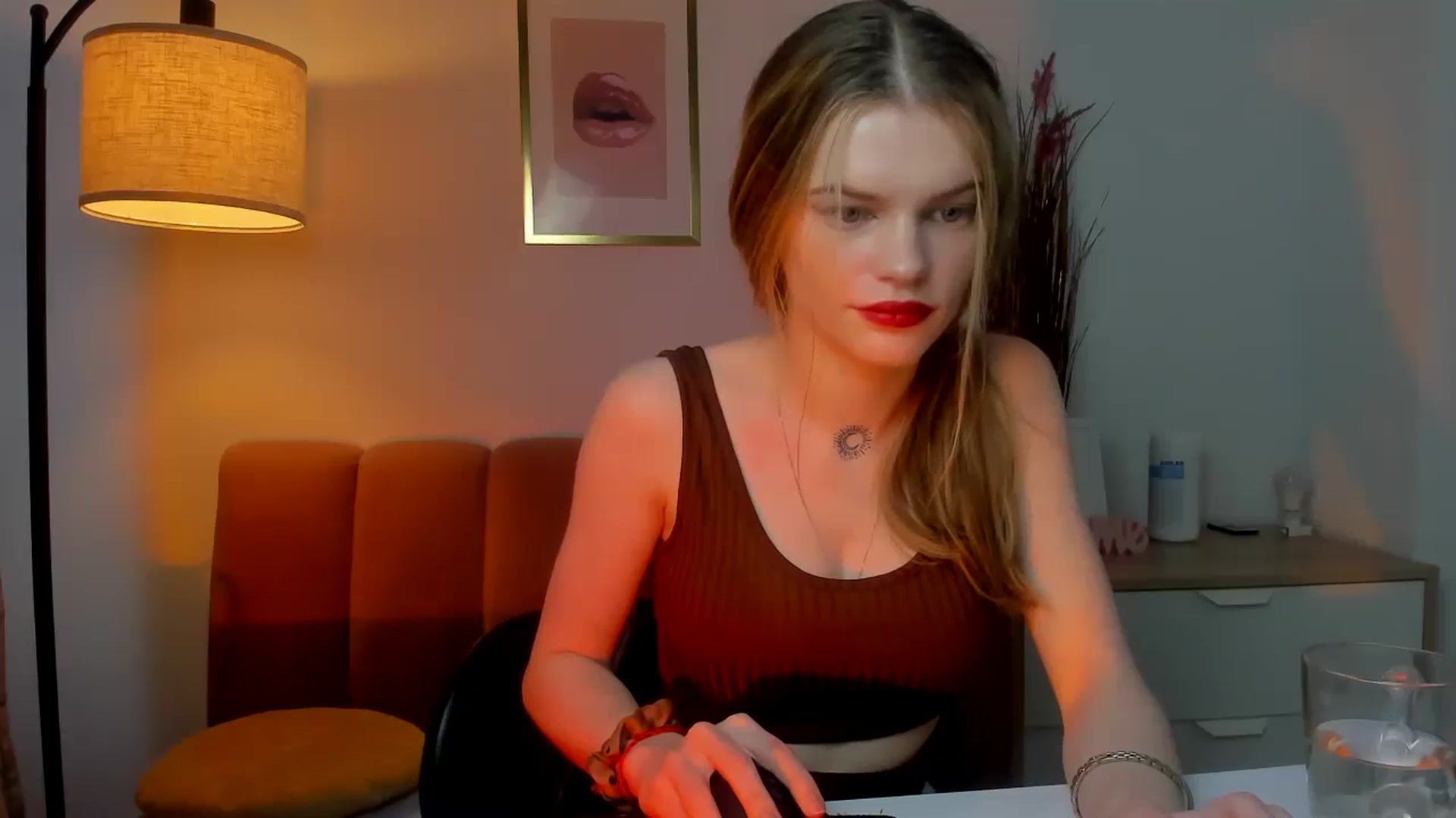 Gallery image thumbnail from ChristinaWave's myfreecams stream on, 12/14/2025, 12:40 image 4 of 20