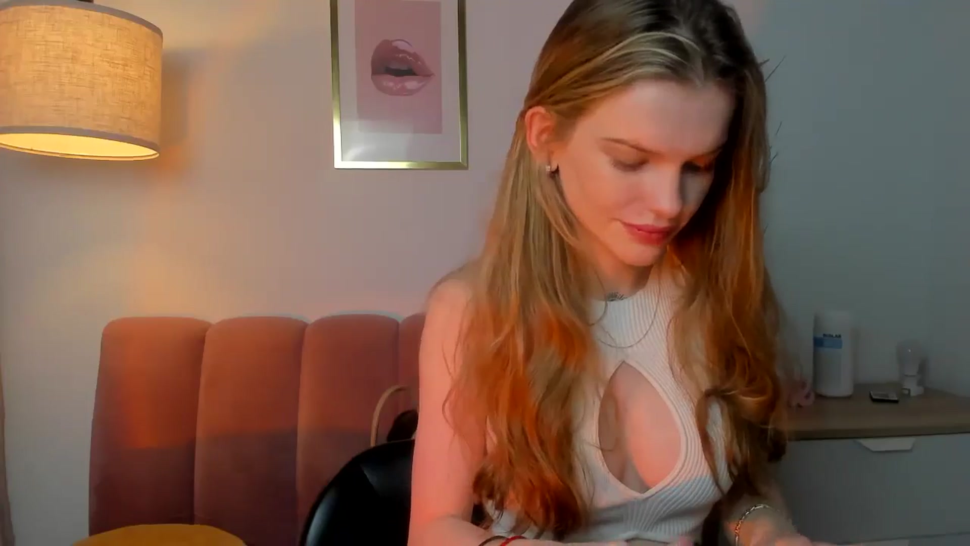 Gallery image thumbnail from ChristinaWave's myfreecams stream on, 12/15/2025, 10:12 image 5 of 20
