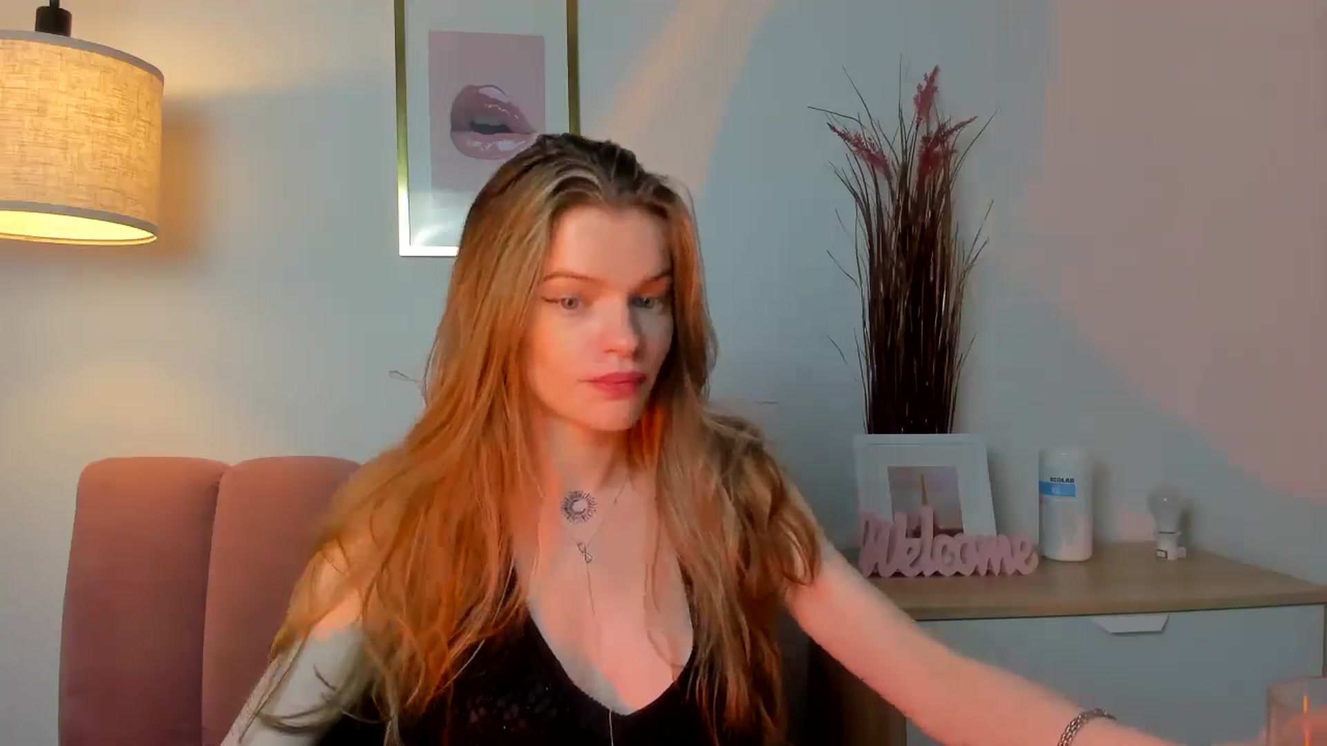Gallery image thumbnail from ChristinaWave's myfreecams stream on, 12/16/2025, 16:33 image 2 of 20