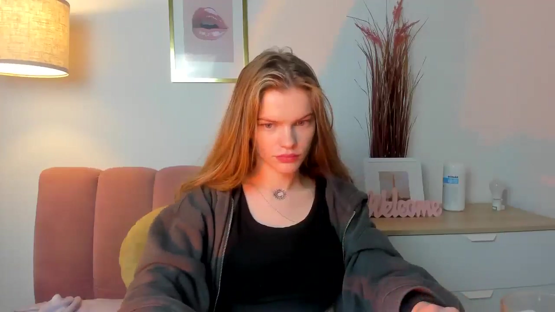 Gallery image thumbnail from ChristinaWave's myfreecams stream on, 12/16/2025, 17:35 image 12 of 20