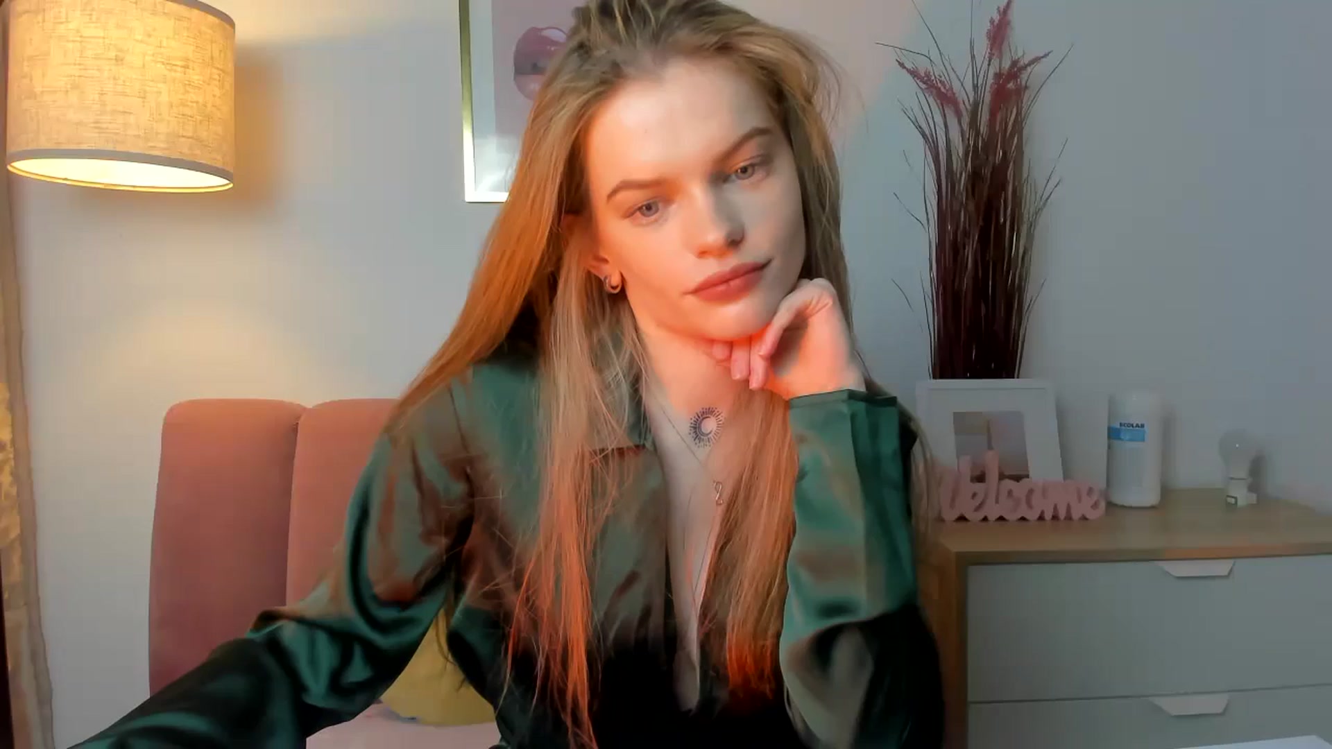 Gallery image thumbnail from ChristinaWave's myfreecams stream on, 12/17/2025, 12:33 image 12 of 20