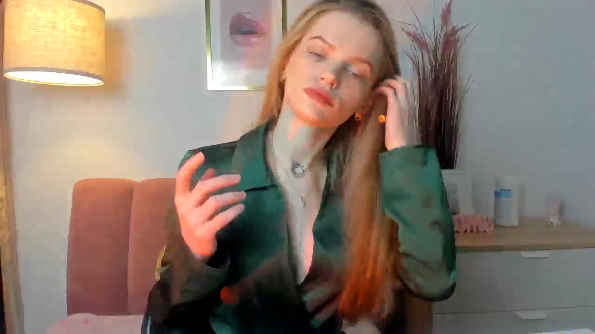 Gallery image thumbnail from ChristinaWave's myfreecams stream on, 12/17/2025, 12:33 image 5 of 20