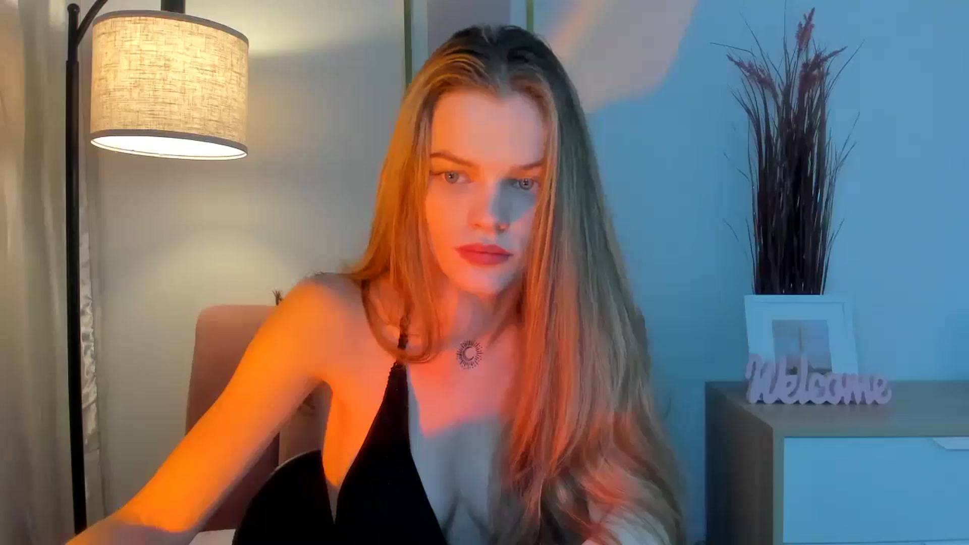 Gallery image thumbnail from ChristinaWave's myfreecams stream on, 12/18/2025, 13:32 image 2 of 20