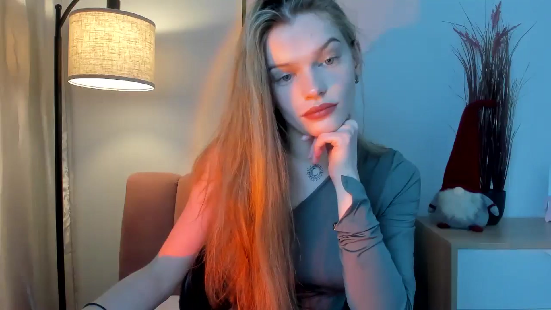 Gallery image thumbnail from ChristinaWave's myfreecams stream on, 12/20/2025, 10:06 image 16 of 20