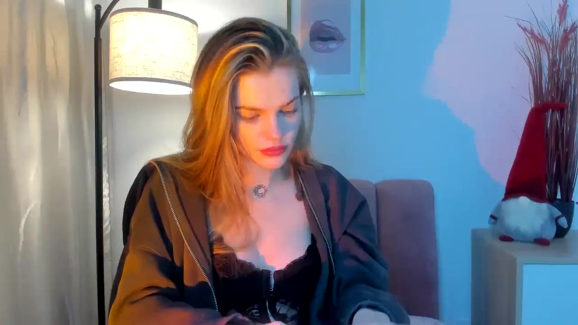 Gallery image thumbnail from ChristinaWave's myfreecams stream on, 12/22/2025, 09:34 image 4 of 20