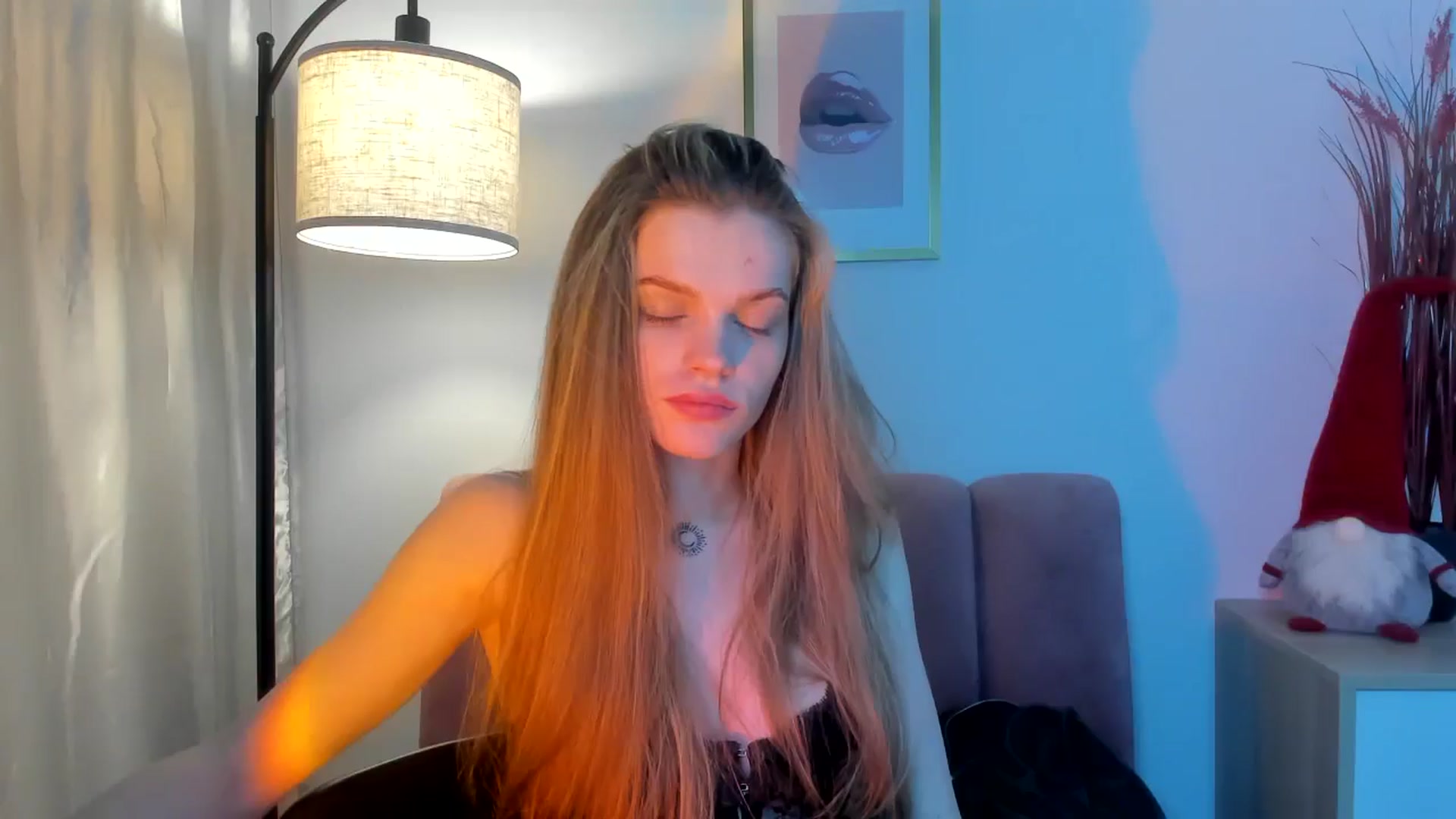 Gallery image thumbnail from ChristinaWave's myfreecams stream on, 12/22/2025, 12:40 image 7 of 20