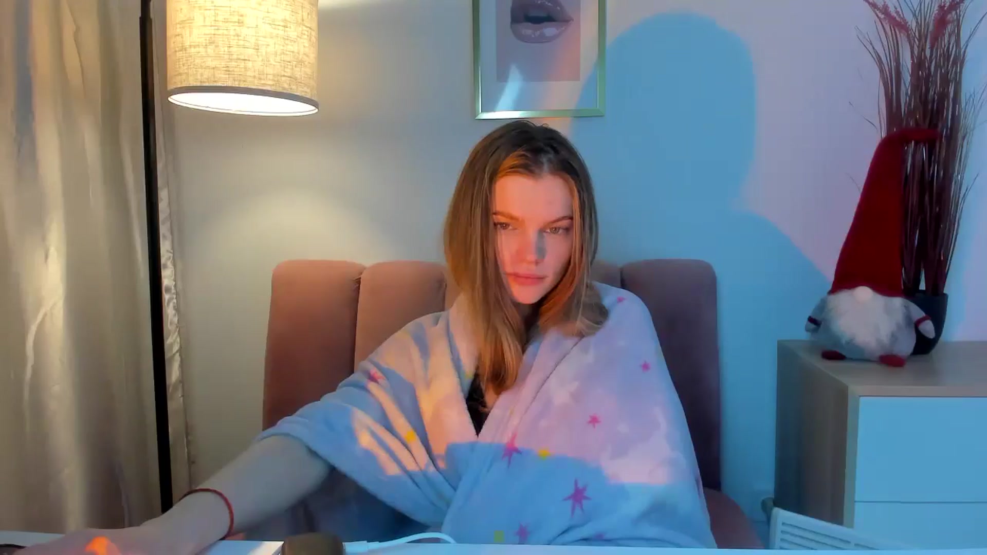 Gallery image thumbnail from ChristinaWave's myfreecams stream on, 12/23/2025, 12:36 image 7 of 20