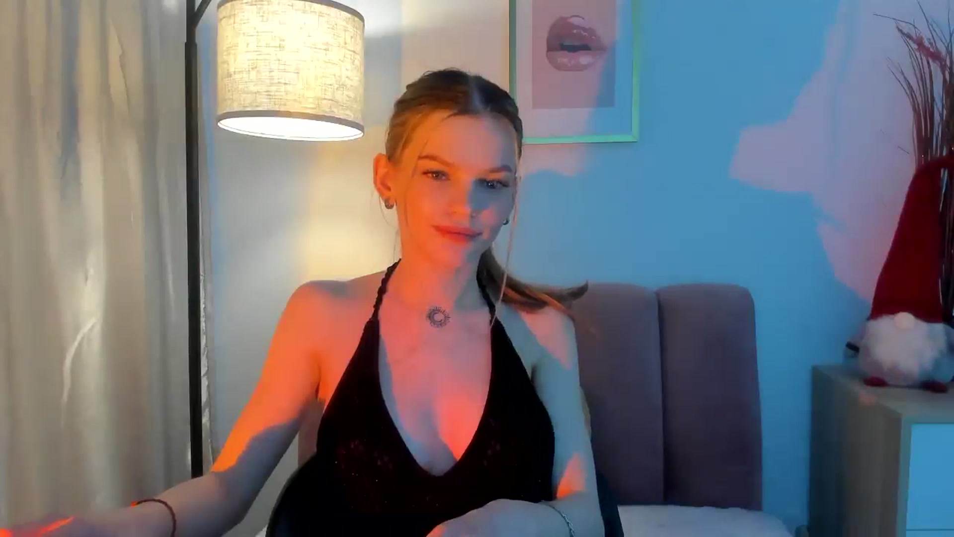 Gallery image thumbnail from ChristinaWave's myfreecams stream on, 12/25/2025, 12:18 image 5 of 20