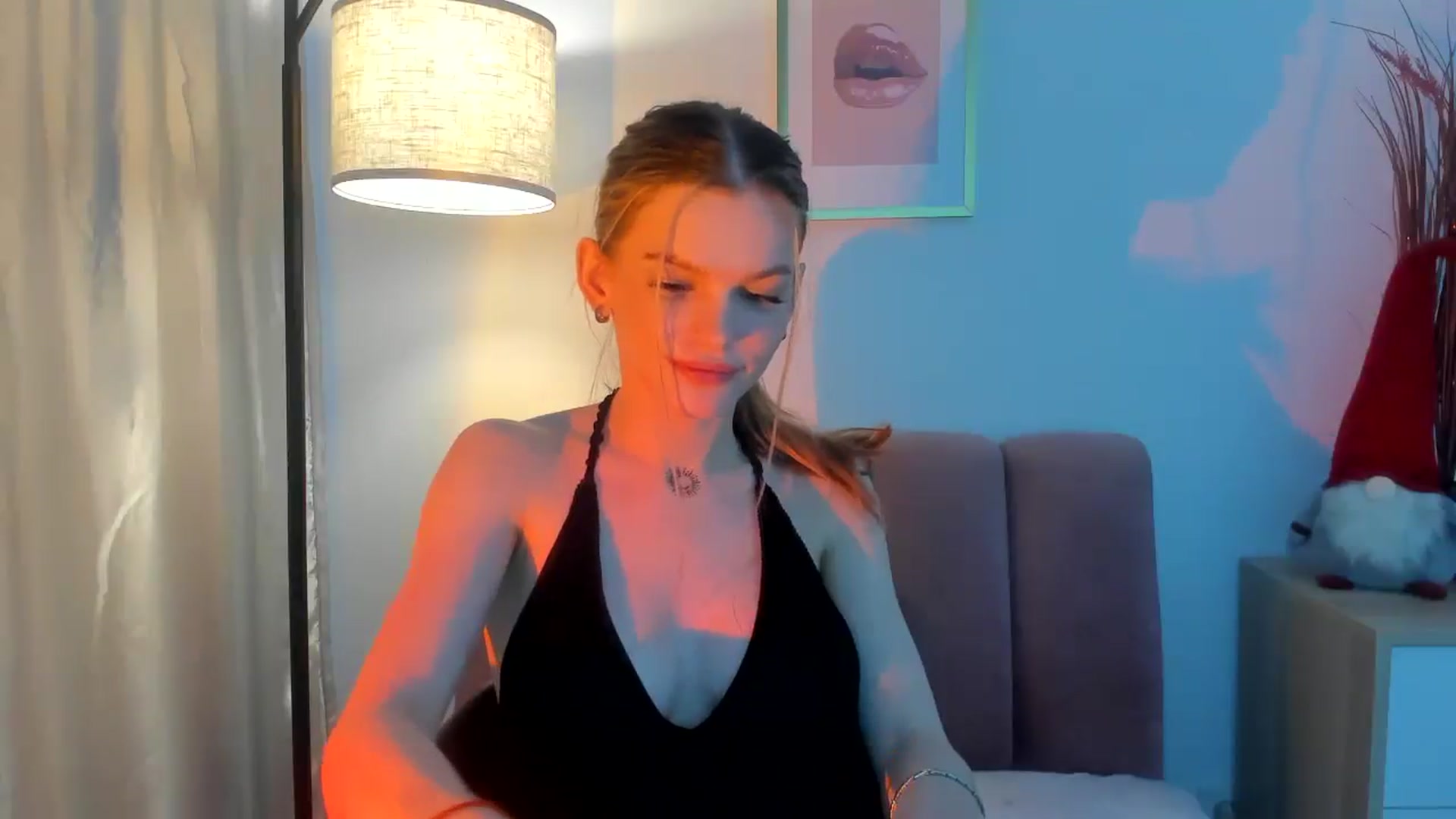 Gallery image thumbnail from ChristinaWave's myfreecams stream on, 12/25/2025, 12:18 image 4 of 20