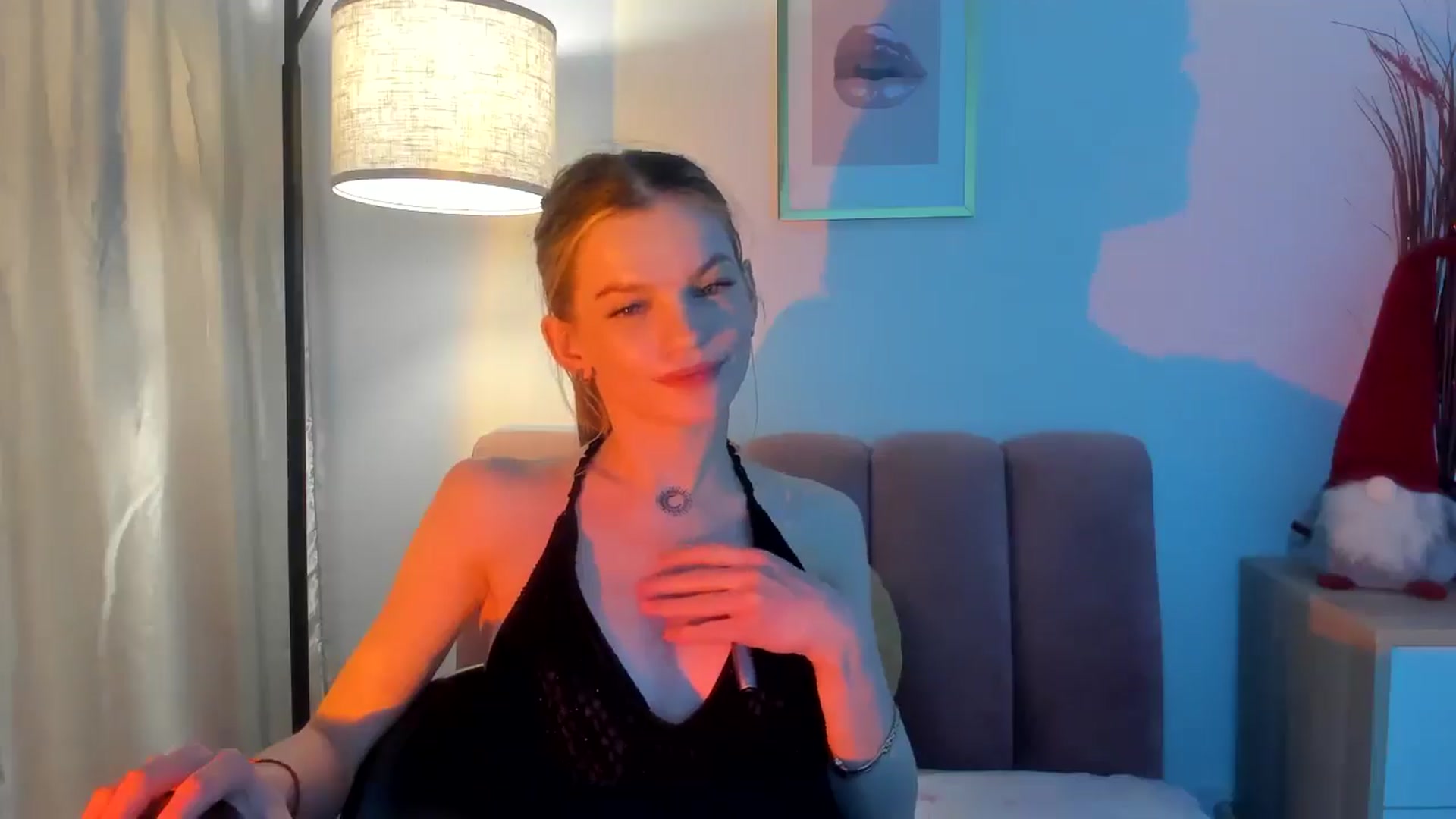 Gallery image thumbnail from ChristinaWave's myfreecams stream on, 12/25/2025, 13:11 image 8 of 20