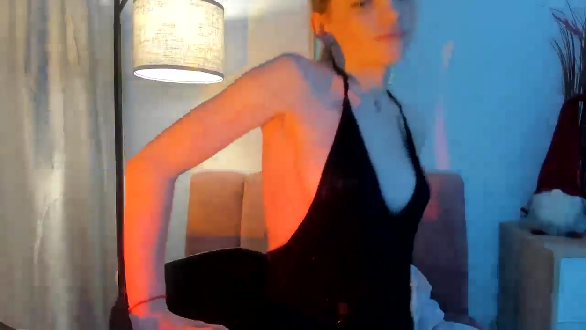 Gallery image thumbnail from ChristinaWave's myfreecams stream on, 12/25/2025, 16:35 image 7 of 20
