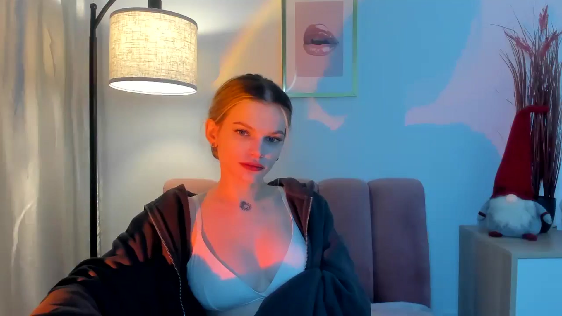 Gallery image thumbnail from ChristinaWave's myfreecams stream on, 12/28/2025, 10:54 image 15 of 20