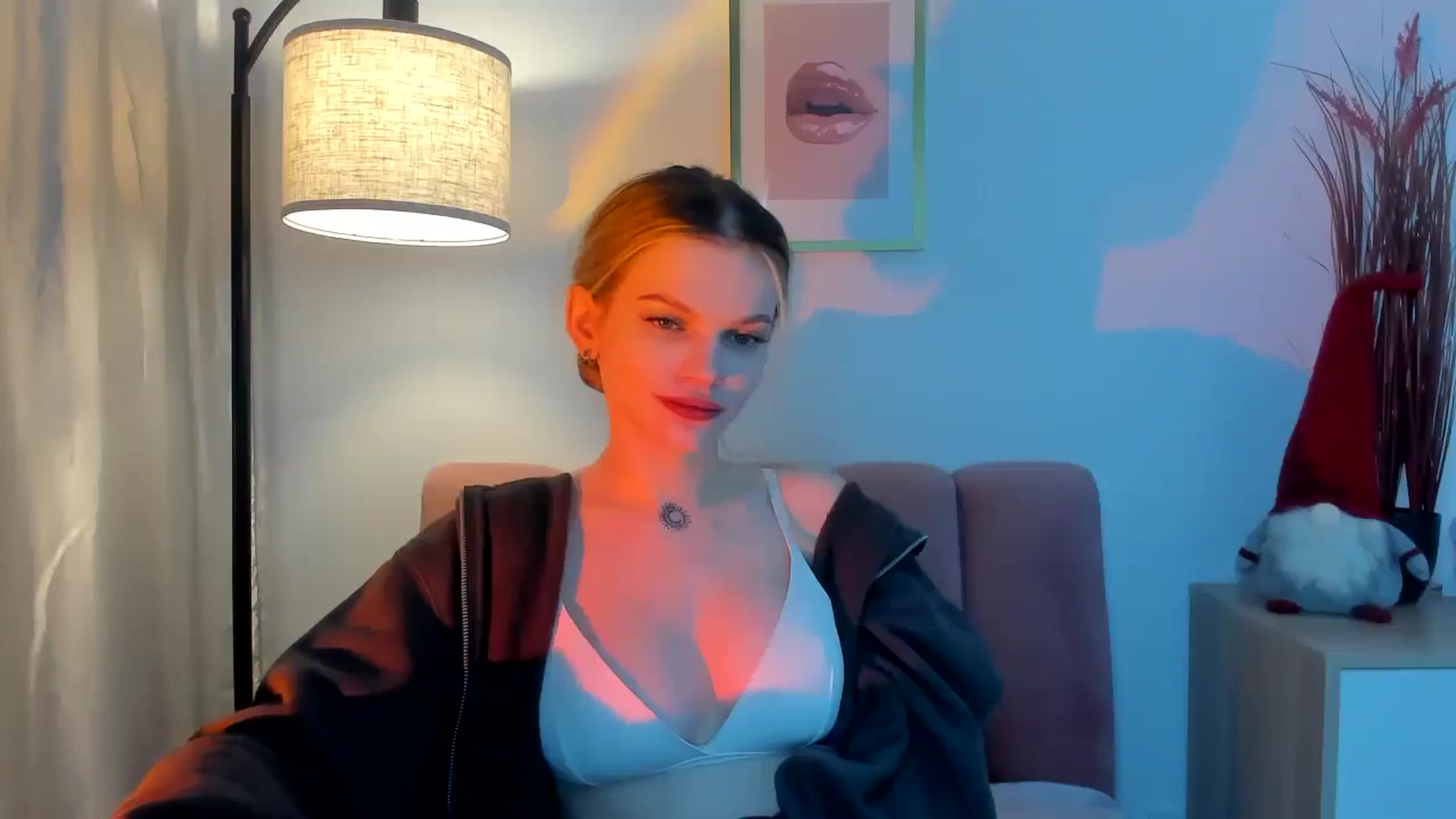 Gallery image thumbnail from ChristinaWave's myfreecams stream on, 12/28/2025, 10:54 image 13 of 20