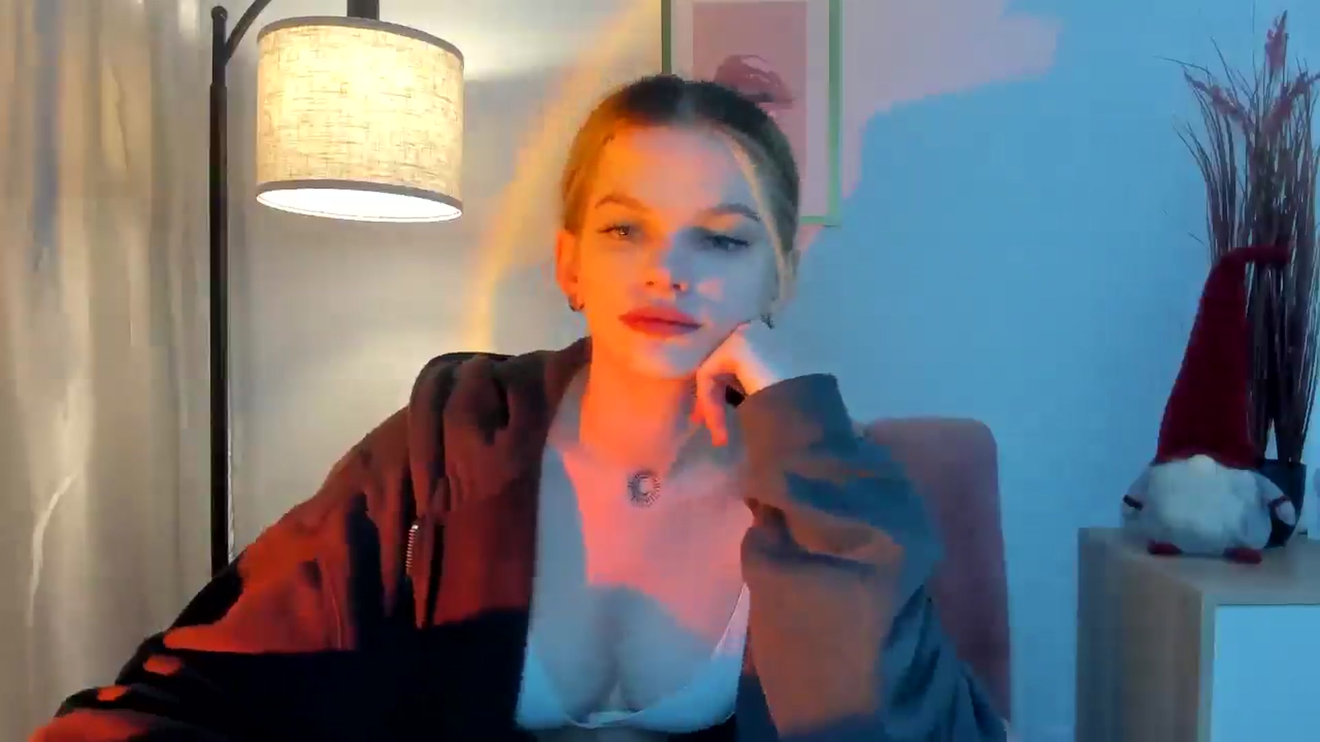 Gallery image thumbnail from ChristinaWave's myfreecams stream on, 12/28/2025, 10:54 image 4 of 20