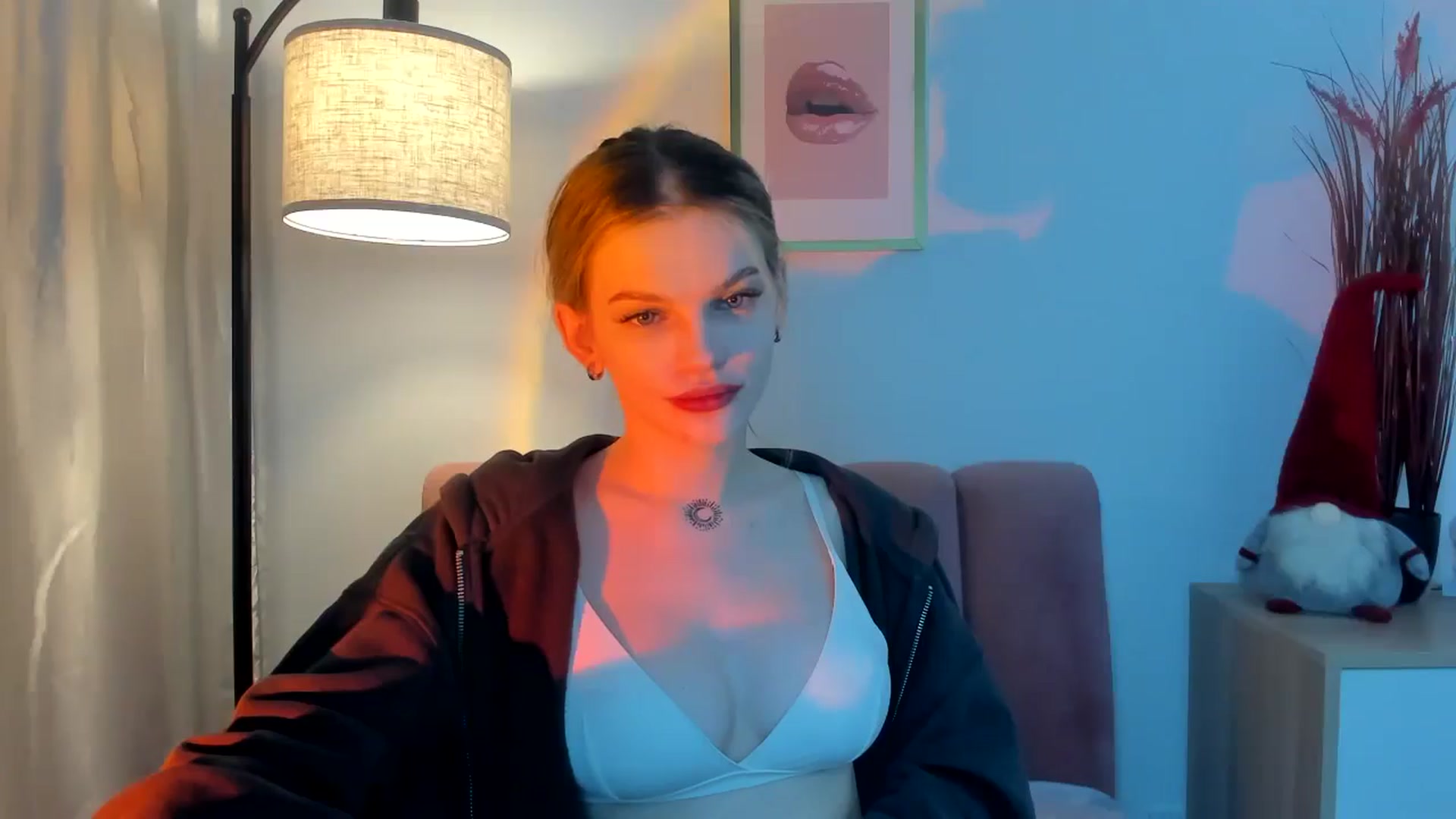 Gallery image thumbnail from ChristinaWave's myfreecams stream on, 12/28/2025, 10:54 image 5 of 20
