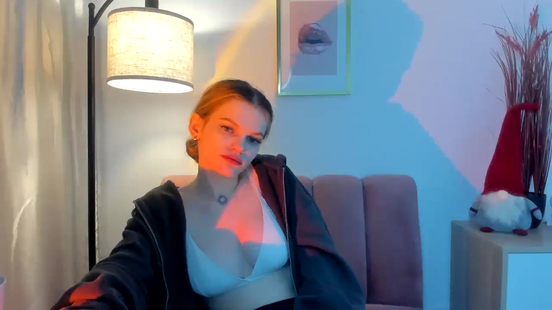 Gallery image thumbnail from ChristinaWave's myfreecams stream on, 12/28/2025, 12:07 image 4 of 20
