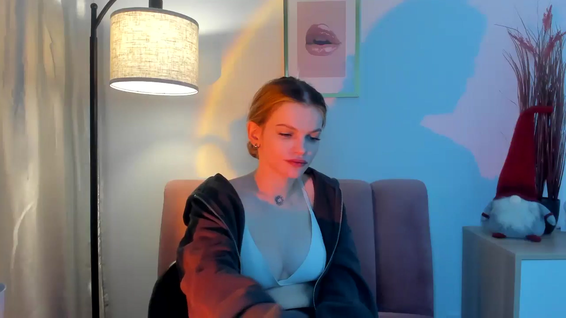 Gallery image thumbnail from ChristinaWave's myfreecams stream on, 12/28/2025, 12:07 image 5 of 20