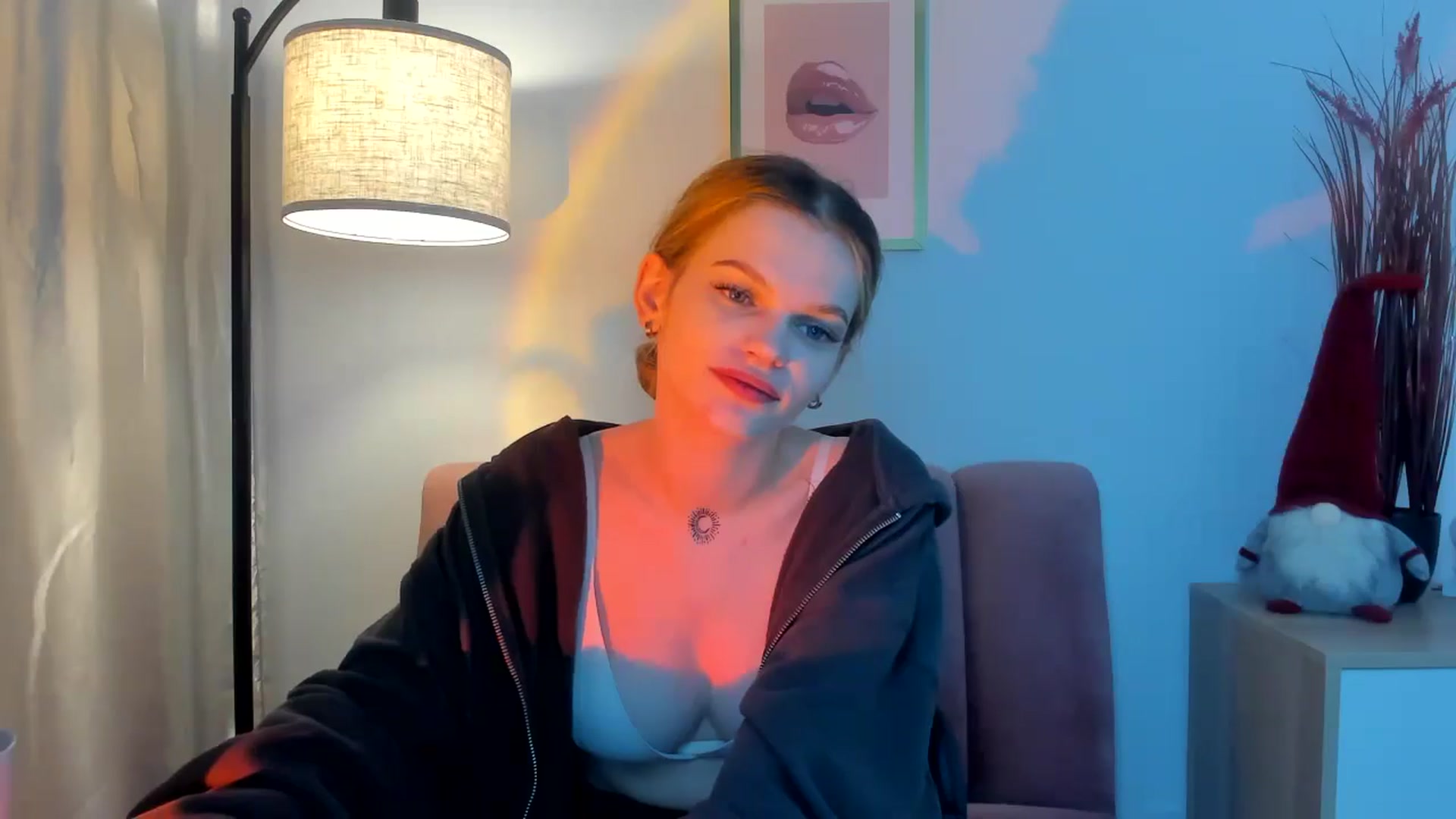 Gallery image thumbnail from ChristinaWave's myfreecams stream on, 12/28/2025, 12:07 image 12 of 20