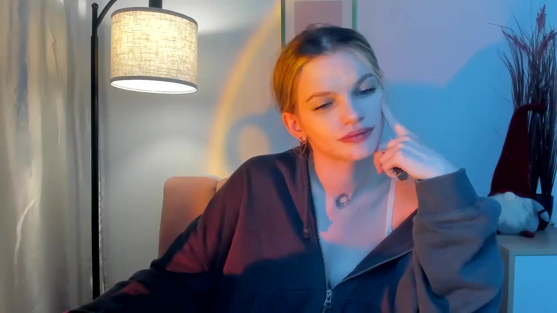 Gallery image thumbnail from ChristinaWave's myfreecams stream on, 12/28/2025, 13:18 image 8 of 20