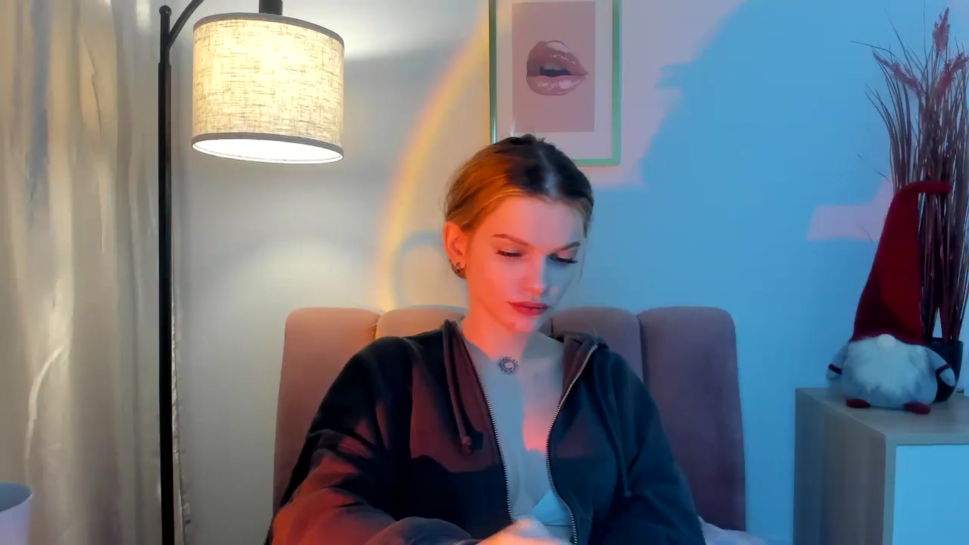 Gallery image thumbnail from ChristinaWave's myfreecams stream on, 12/28/2025, 13:18 image 3 of 20