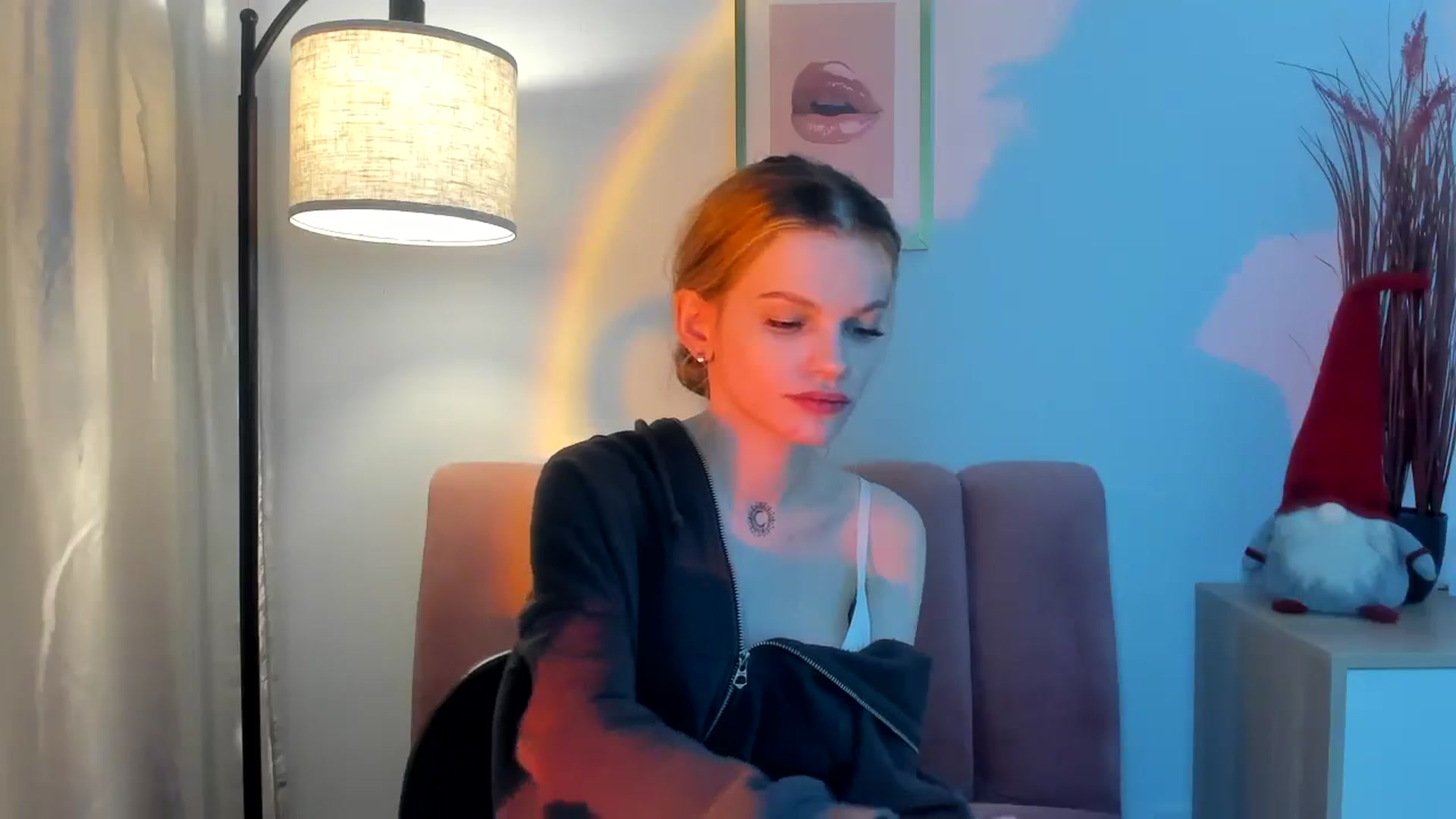 Gallery image thumbnail from ChristinaWave's myfreecams stream on, 12/28/2025, 13:18 image 13 of 20