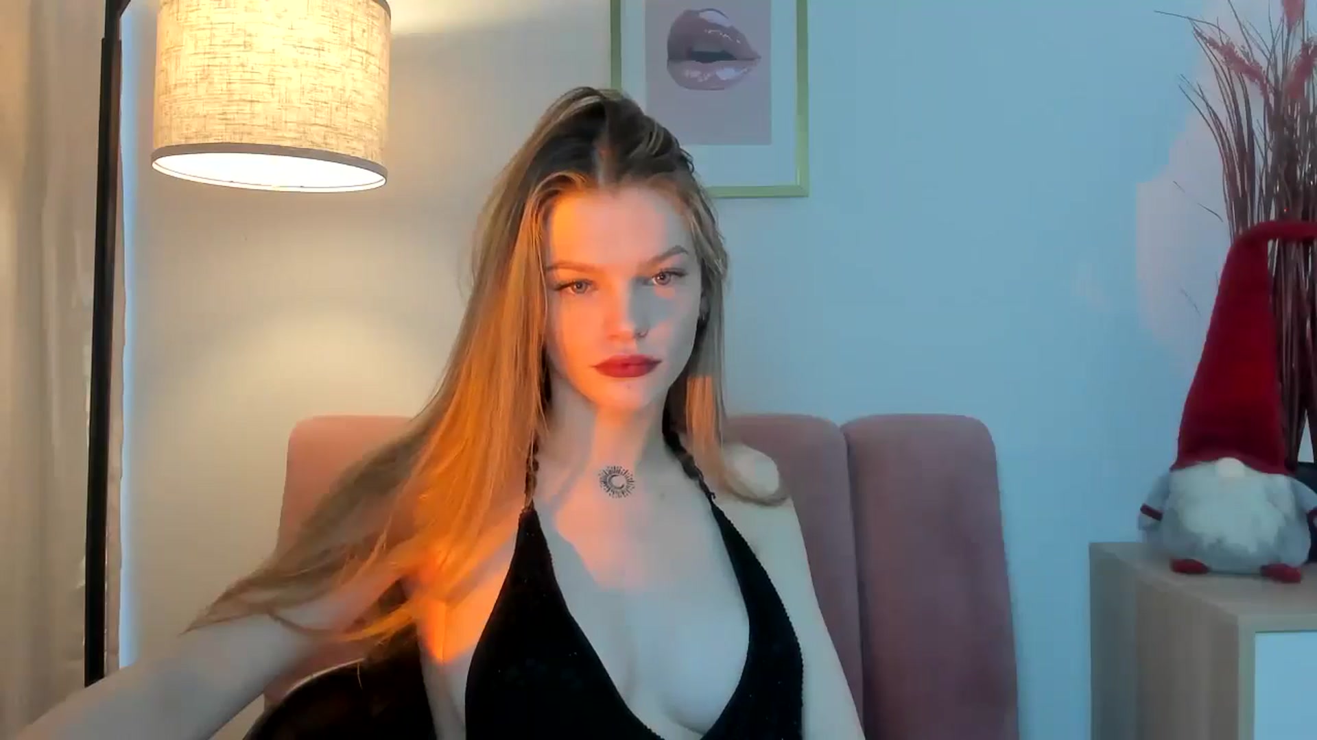 Gallery image thumbnail from ChristinaWave's myfreecams stream on, 12/30/2025, 10:24 image 10 of 20