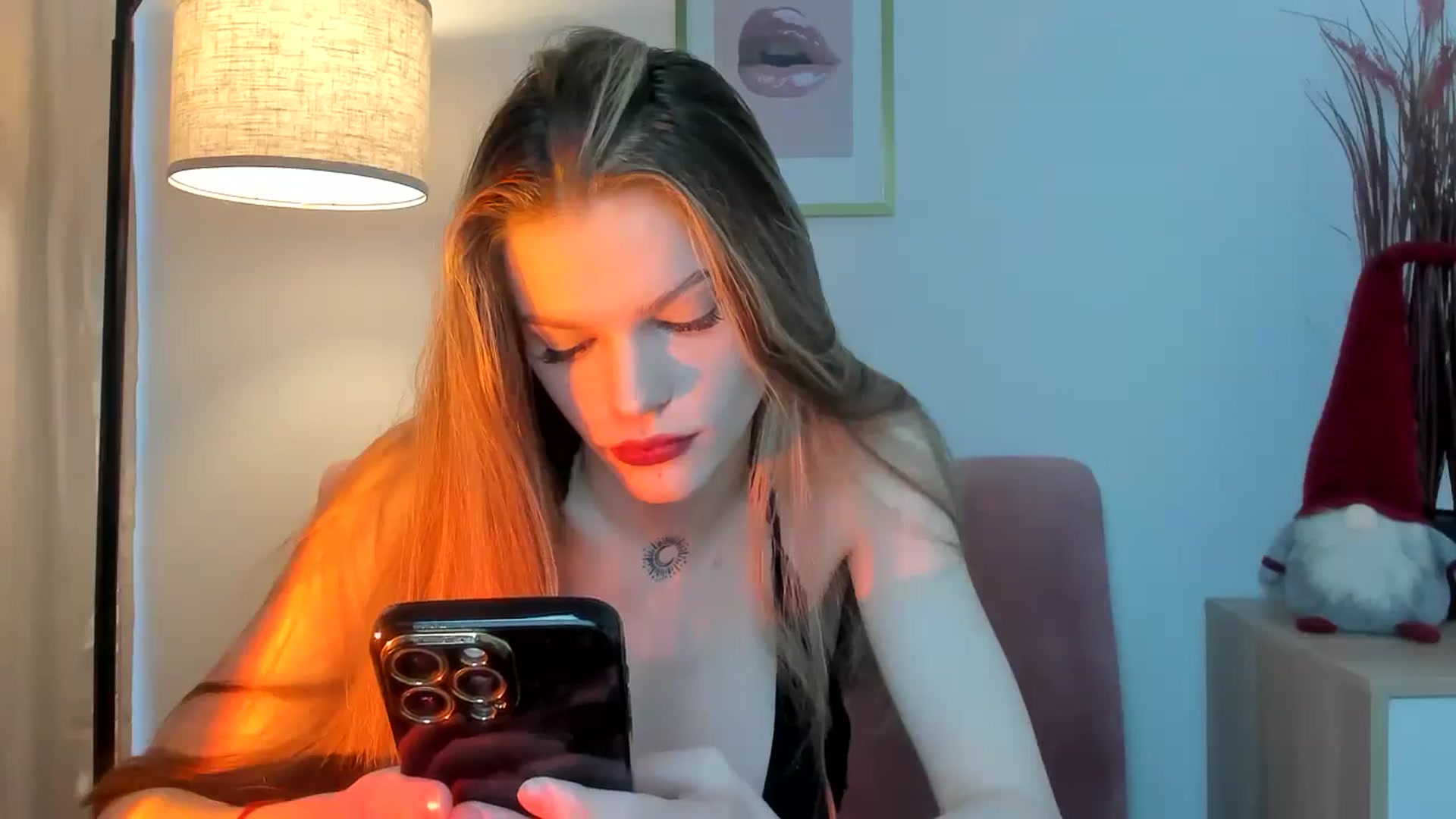 Gallery image thumbnail from ChristinaWave's myfreecams stream on, 12/30/2025, 10:24 image 17 of 20
