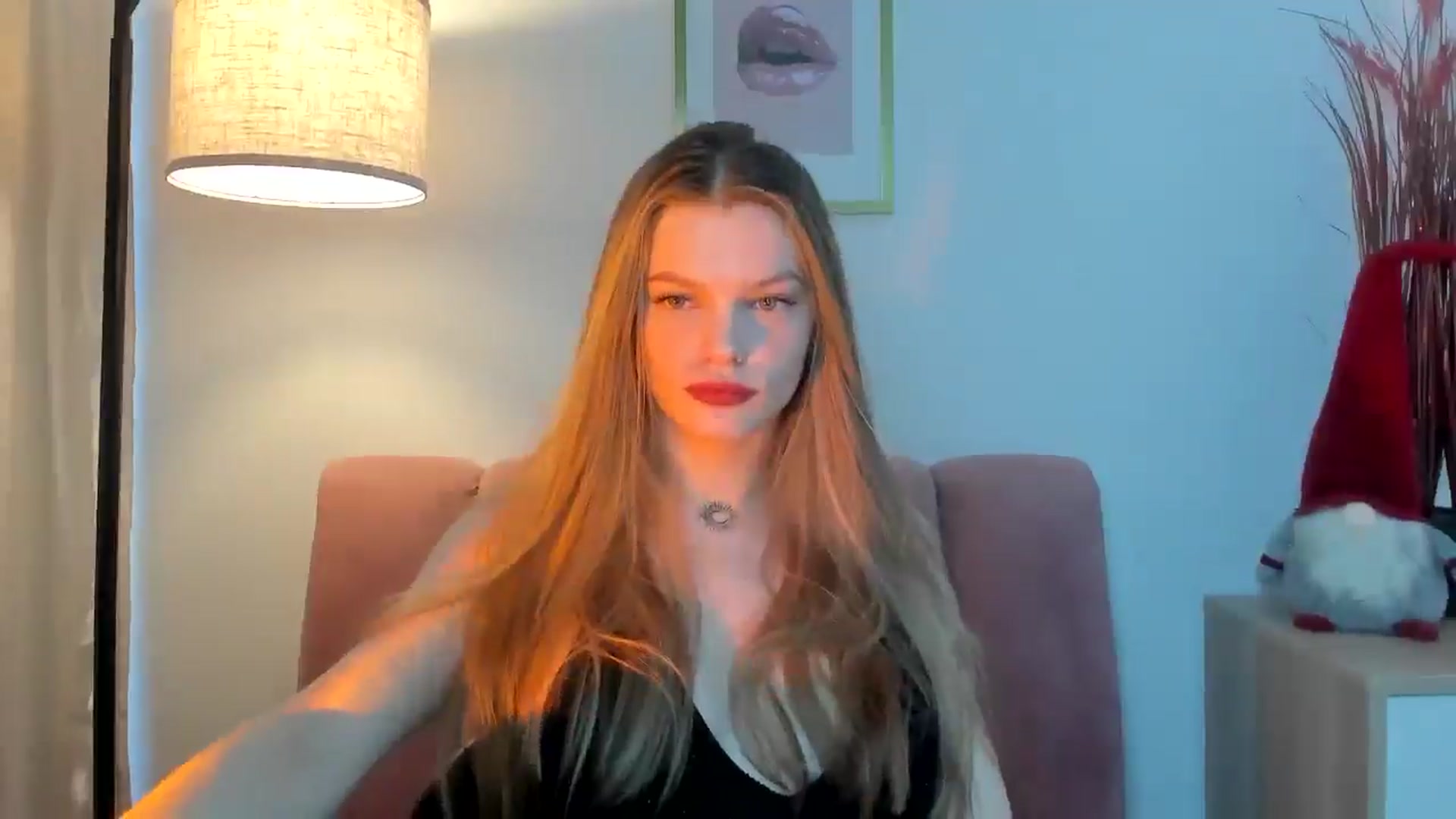 Gallery image thumbnail from ChristinaWave's myfreecams stream on, 12/30/2025, 11:32 image 12 of 20