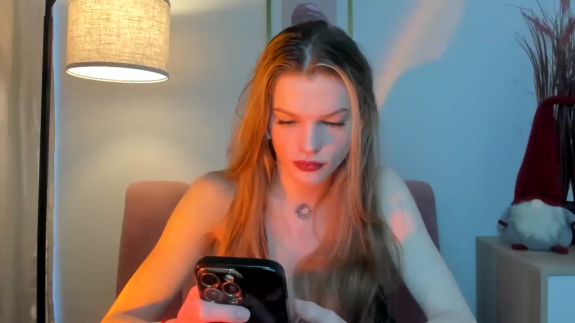 Gallery image thumbnail from ChristinaWave's myfreecams stream on, 12/30/2025, 11:32 image 9 of 20