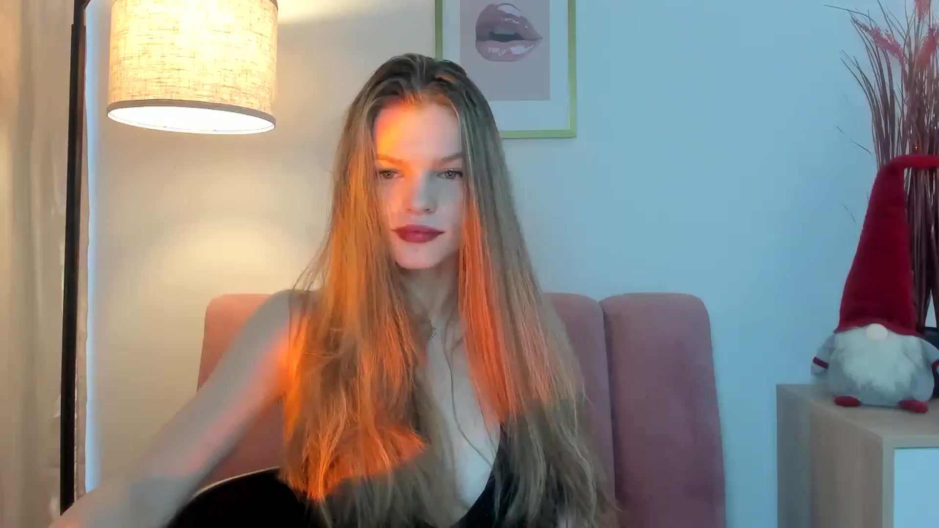 Gallery image thumbnail from ChristinaWave's myfreecams stream on, 12/30/2025, 12:09 image 5 of 20