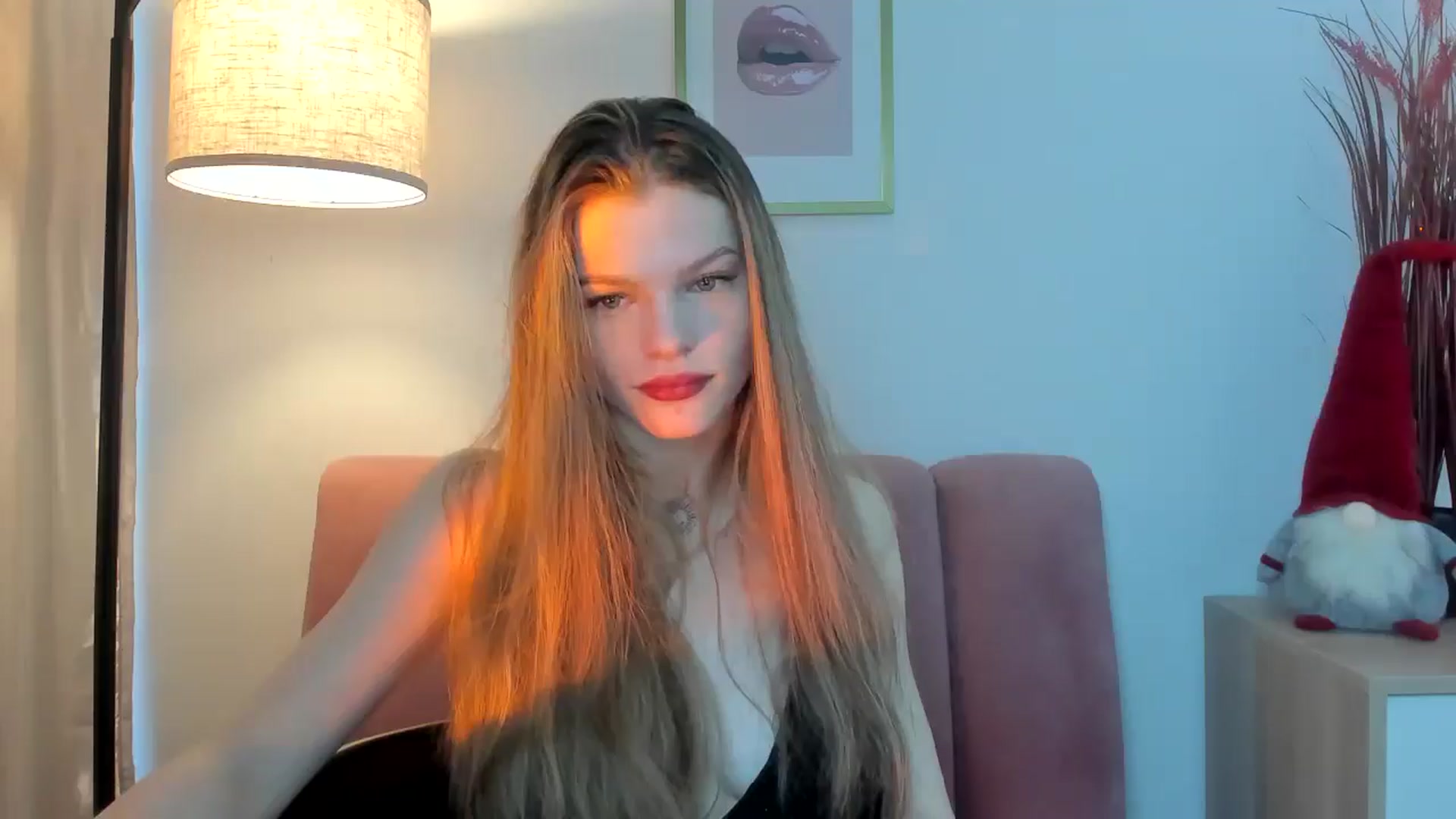 Gallery image thumbnail from ChristinaWave's myfreecams stream on, 12/30/2025, 12:09 image 8 of 20